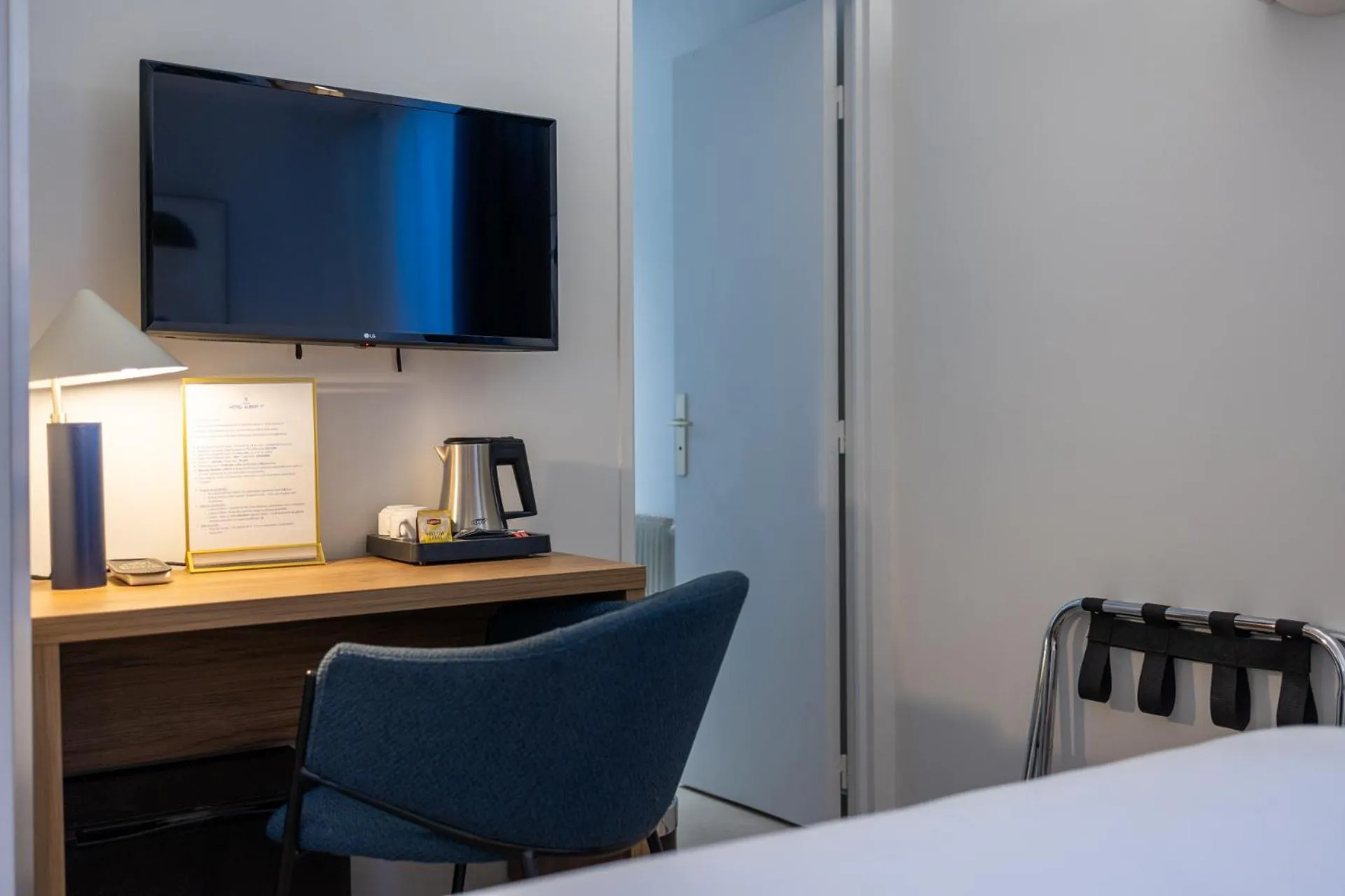 TV and multimedia, Bed in Hotel Albert 1er