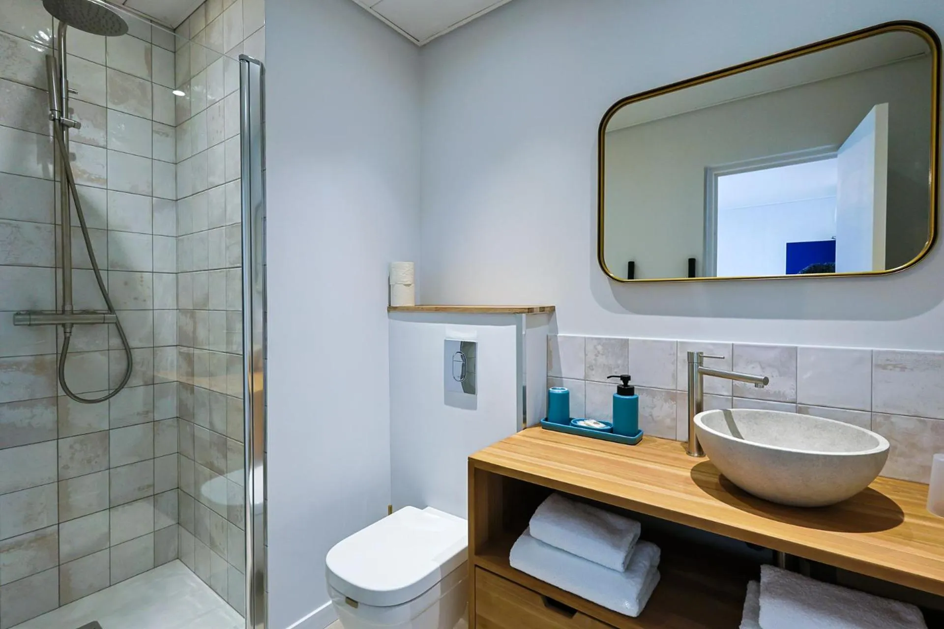 Shower in Hotel Albert 1er