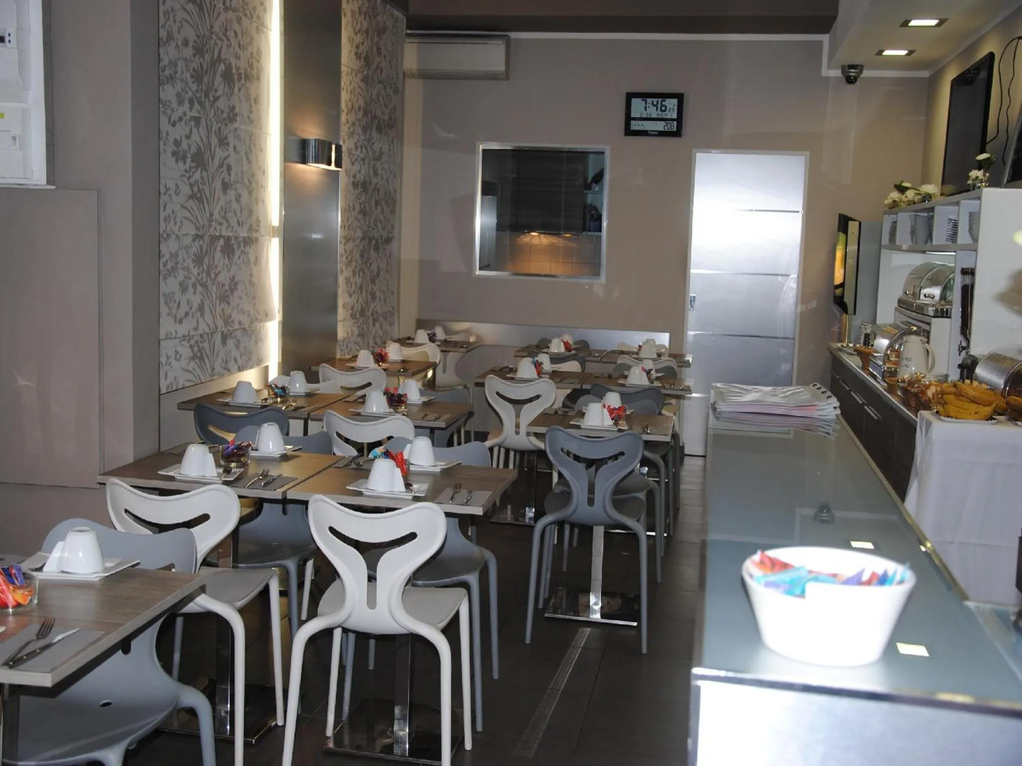 Restaurant/places to eat in Riviera Eden Palace