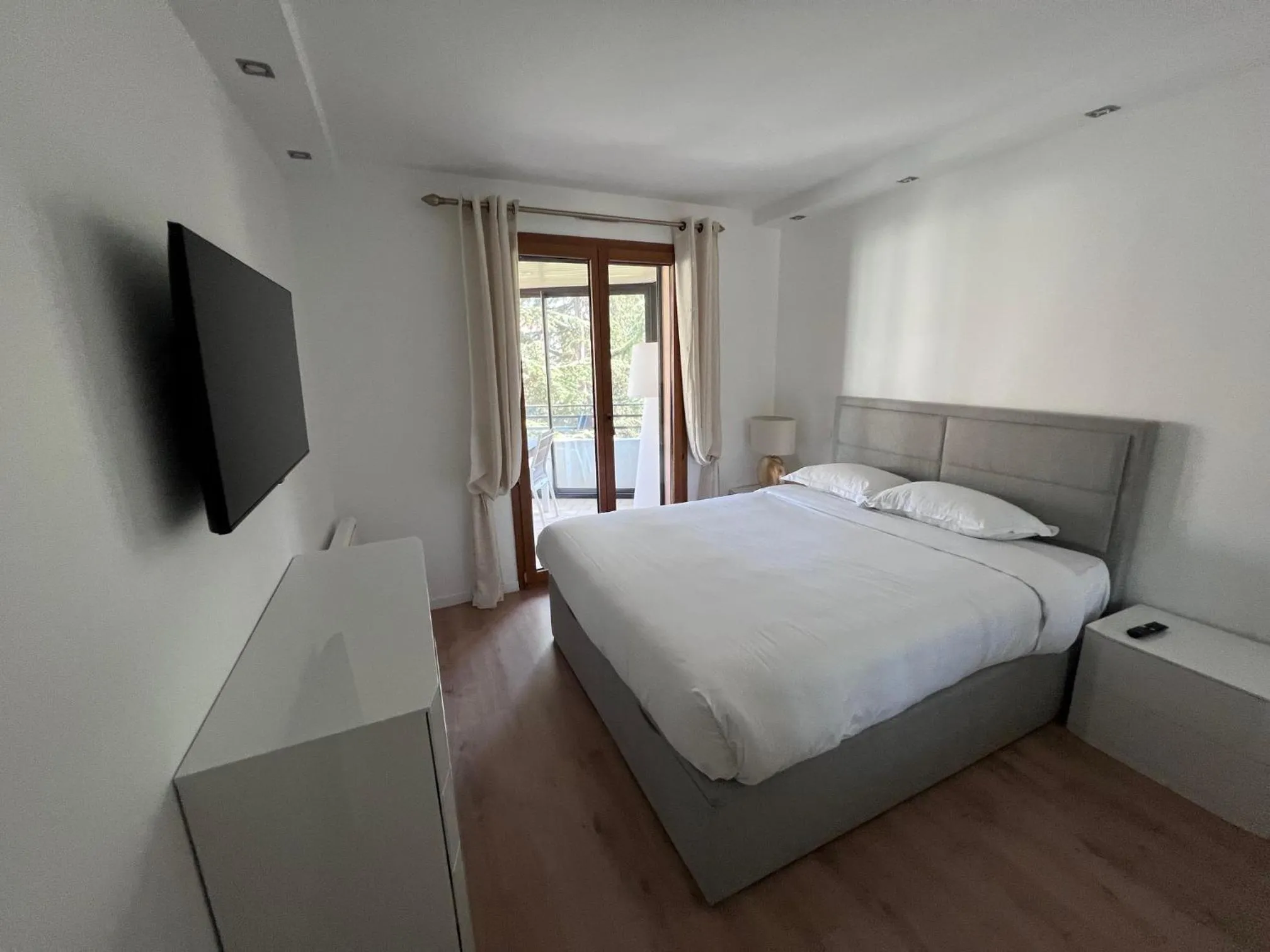 Bed in Riviera Eden Palace