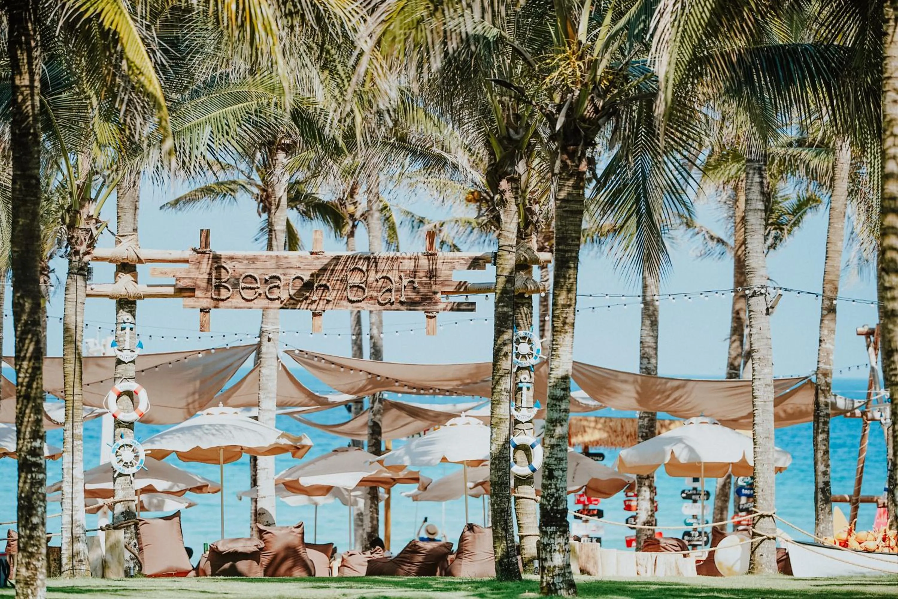 Lounge or bar in Grand Hyatt Sanya Haitang Bay Resort and Spa