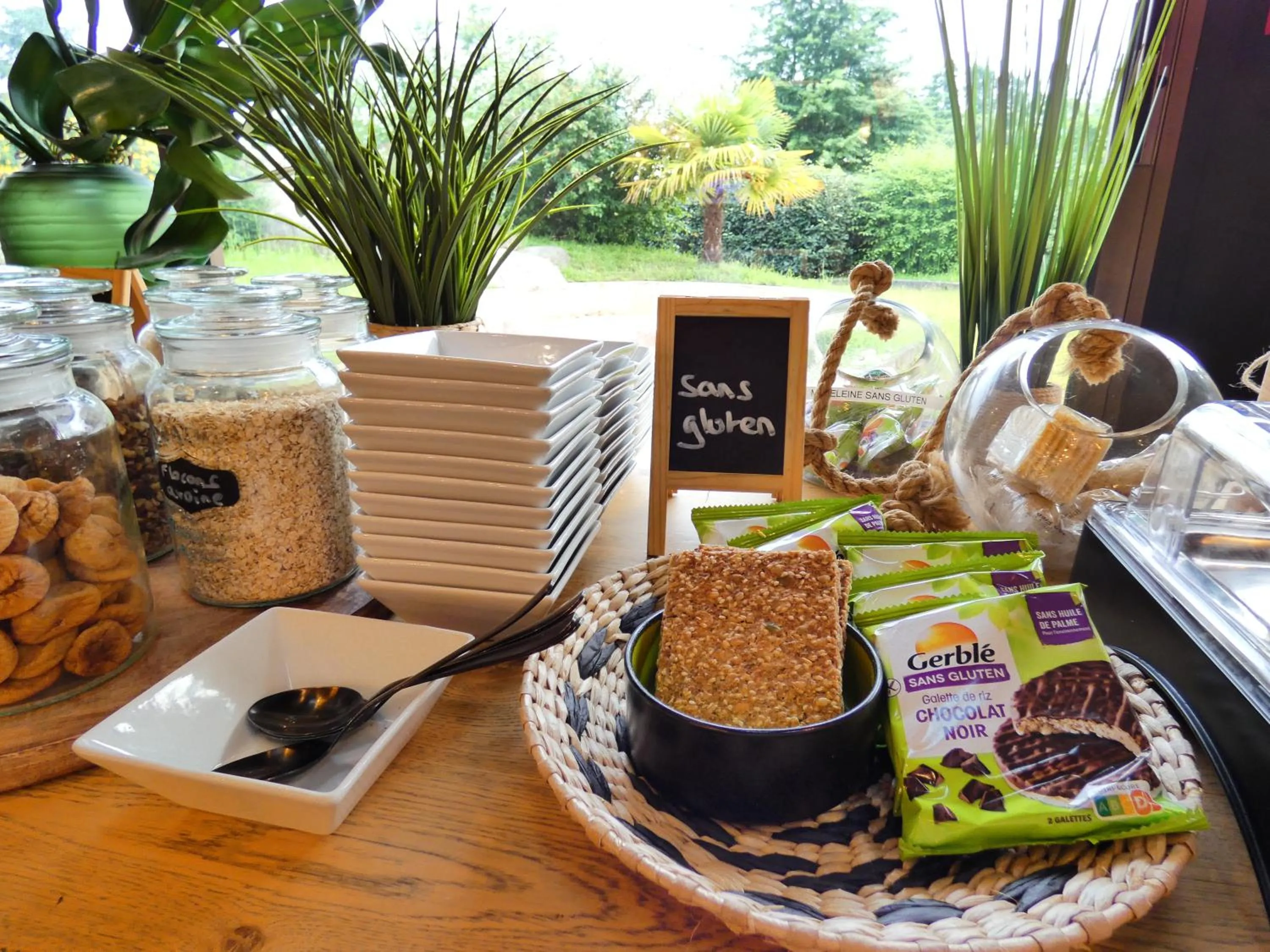 Buffet breakfast in Contact Hotel BG Limoges Sud