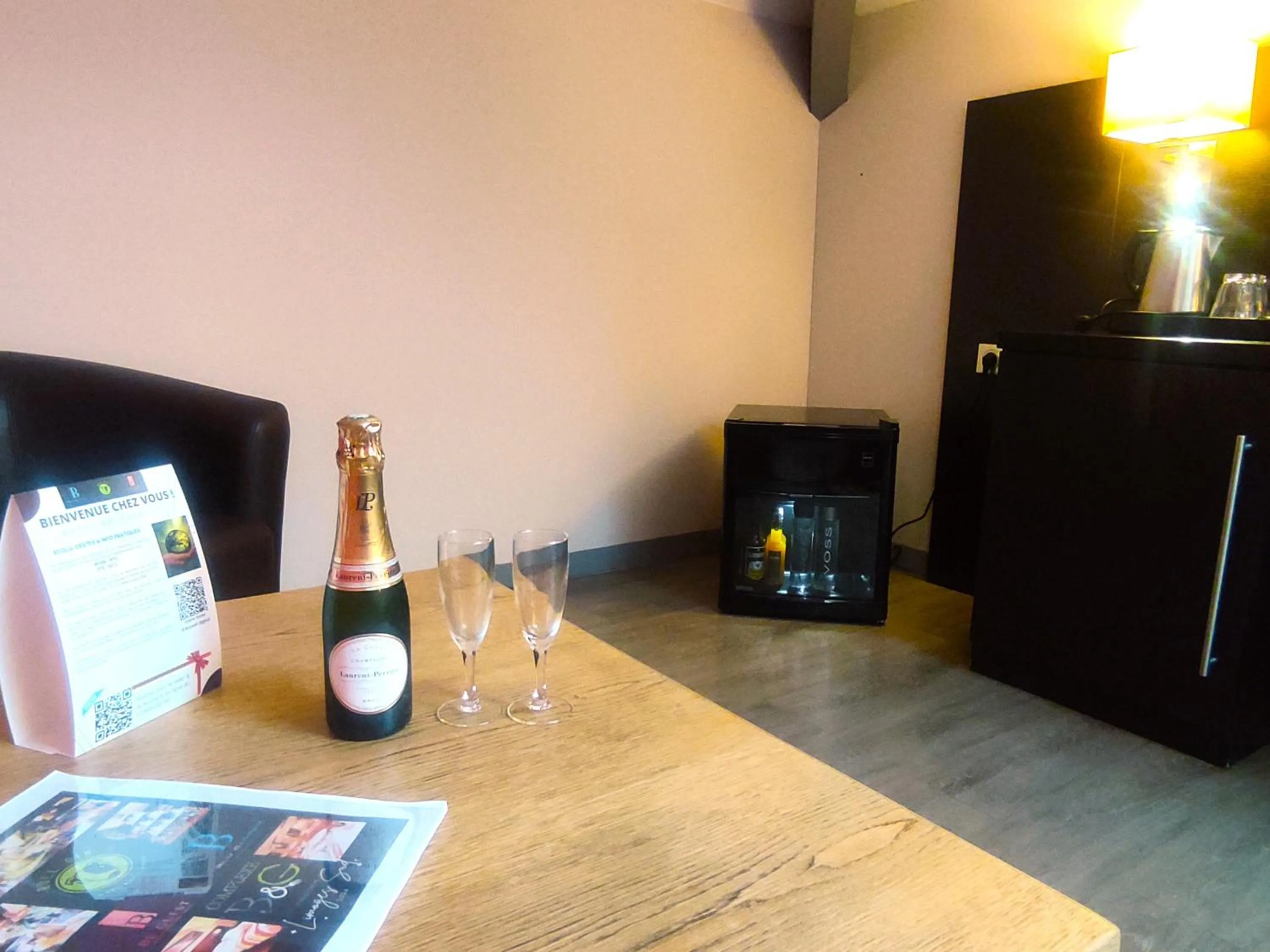 Living room in Contact Hotel BG Limoges Sud