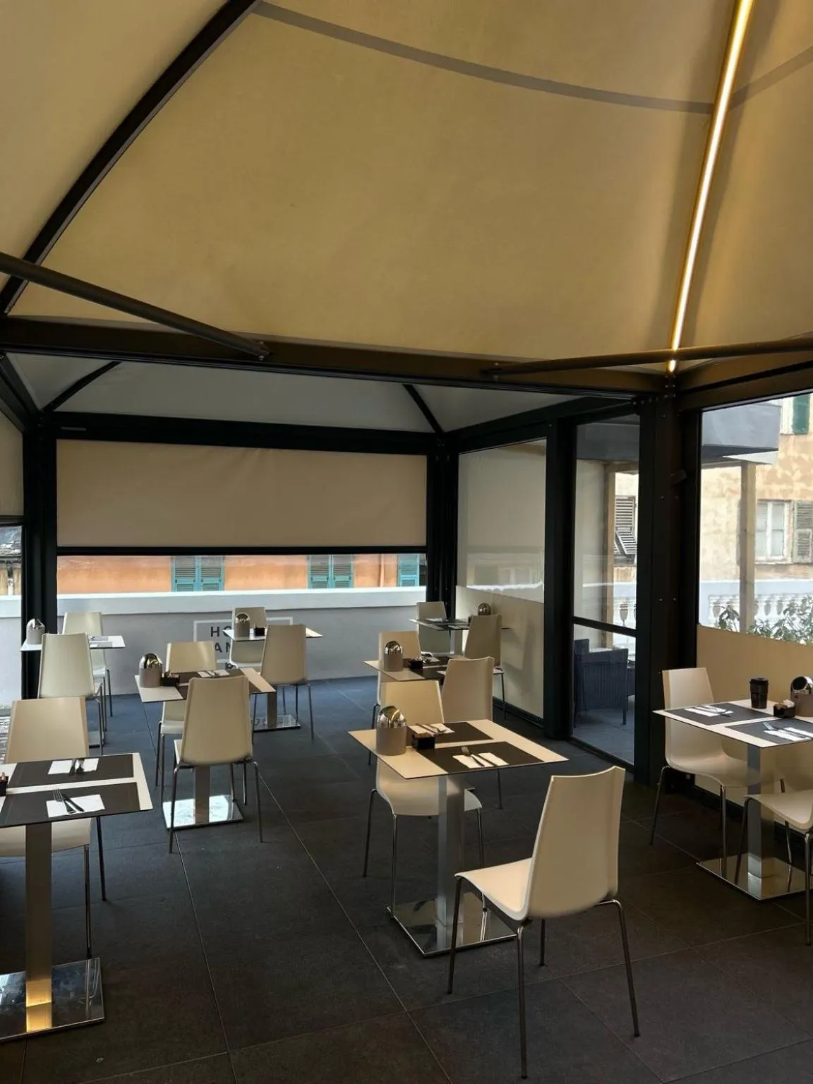 Breakfast in Hotel Cantore