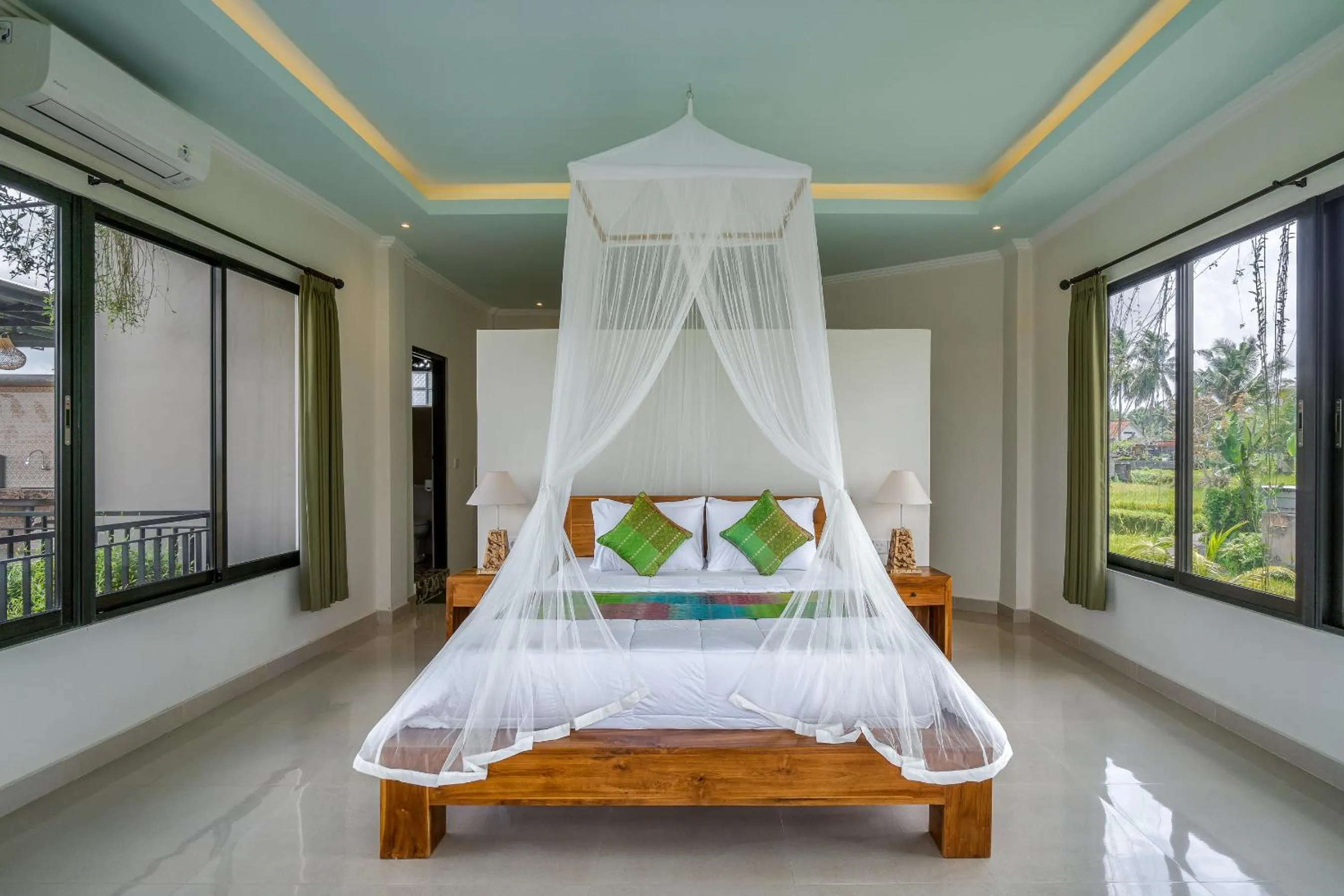 Bed in Cahaya Ubud Villa