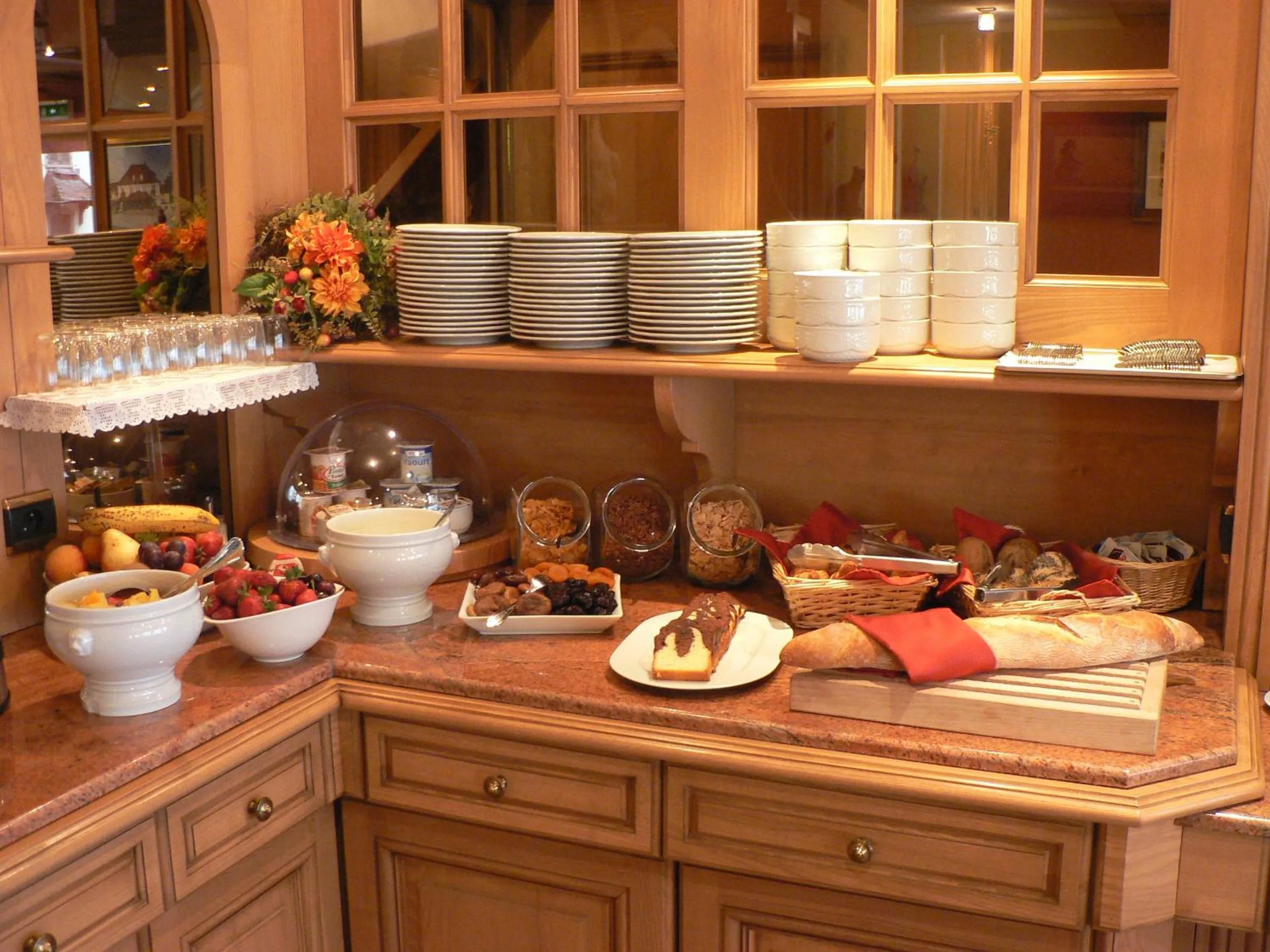 Buffet breakfast in Hôtel Le Mittelwihr