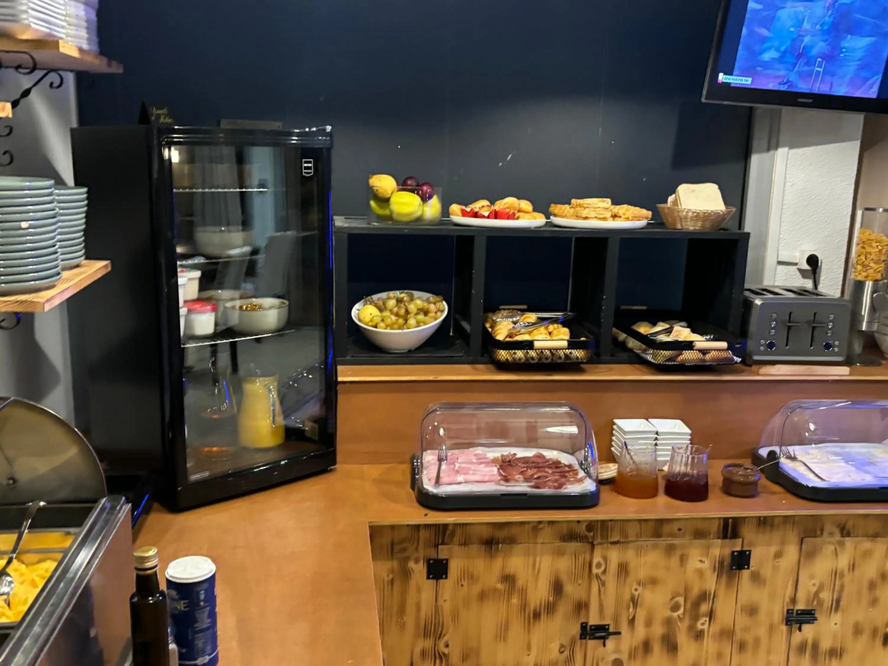 Breakfast in Acapella Hotel