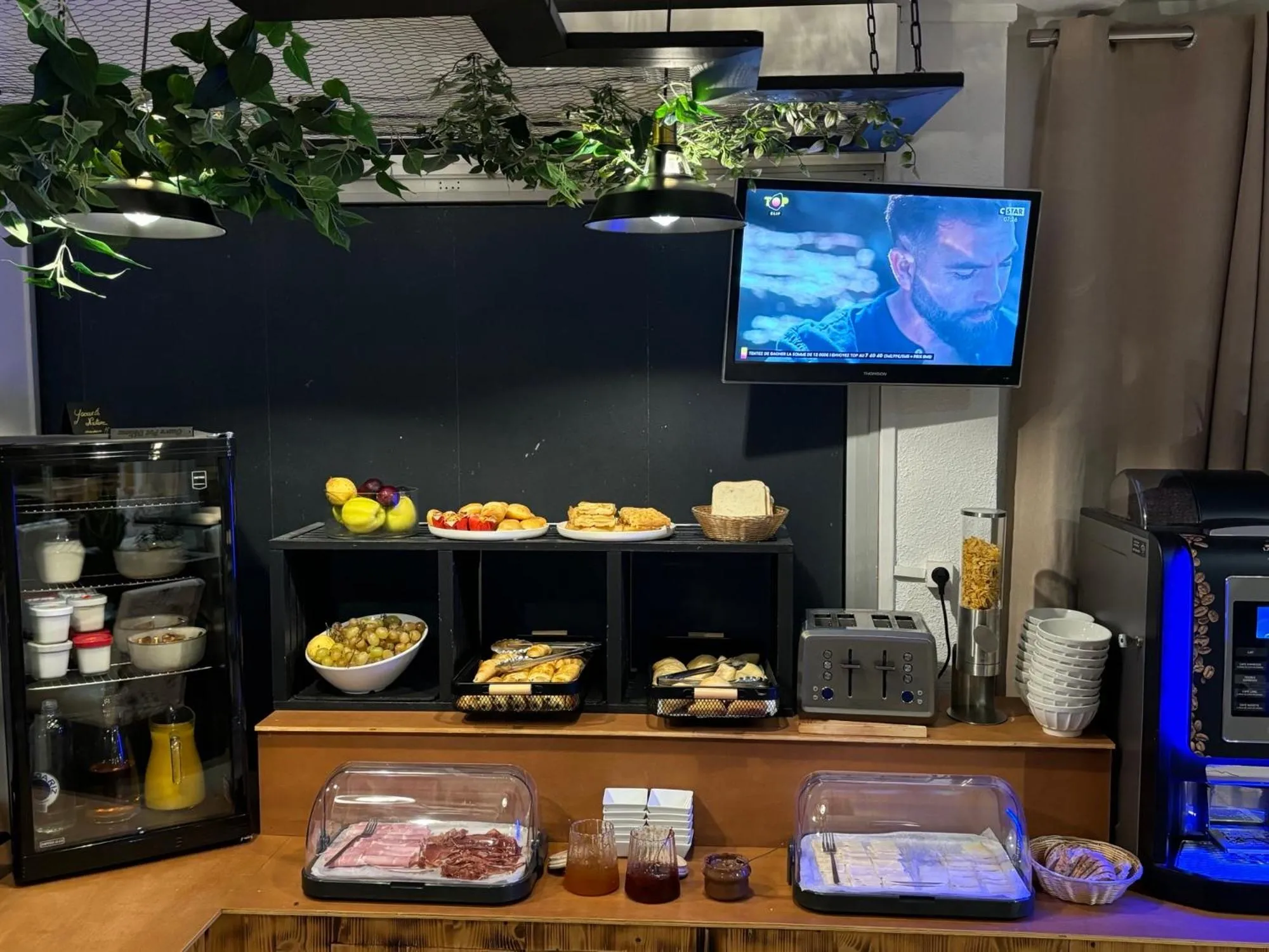 Breakfast in Acapella Hotel