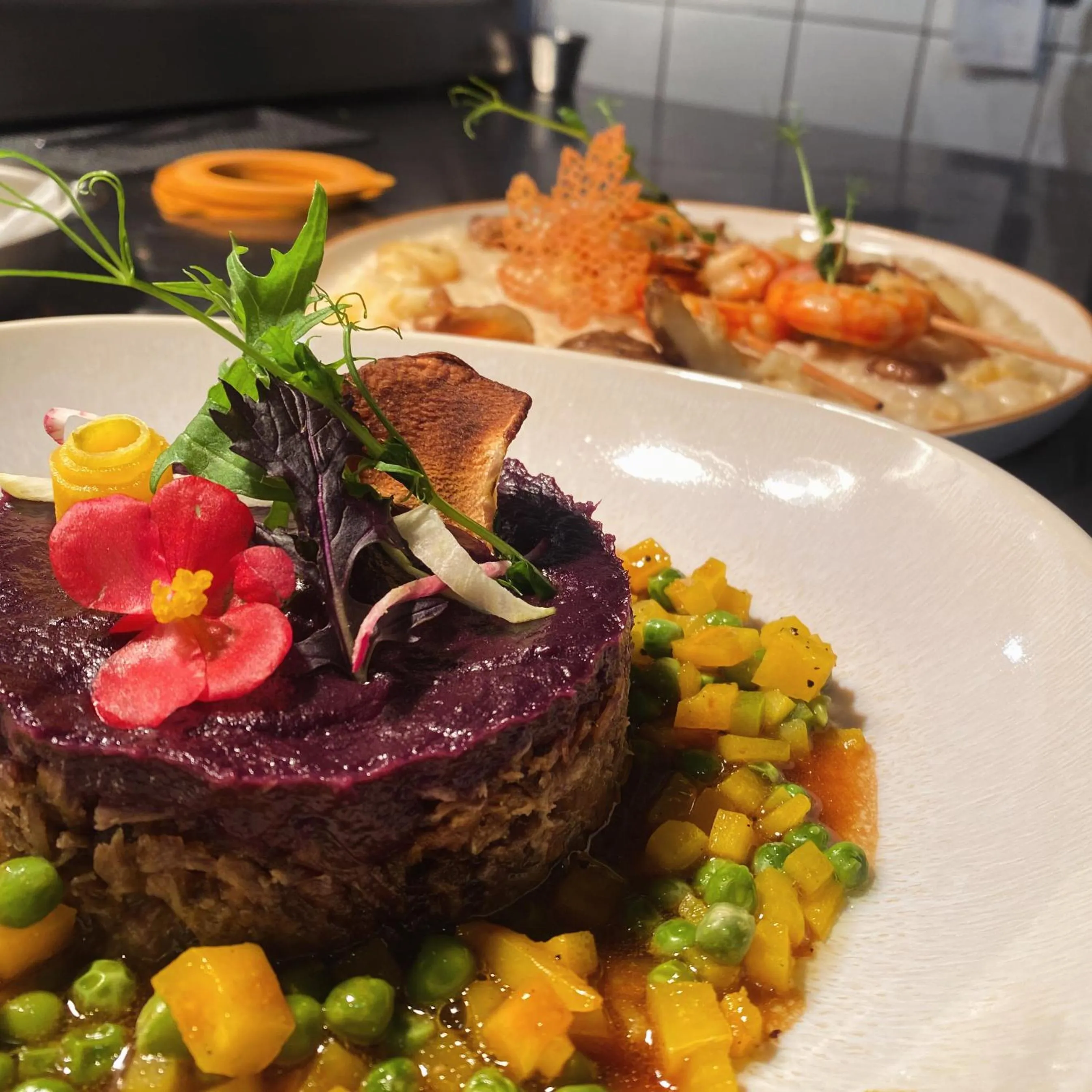 Restaurant/places to eat in Acapella Hotel