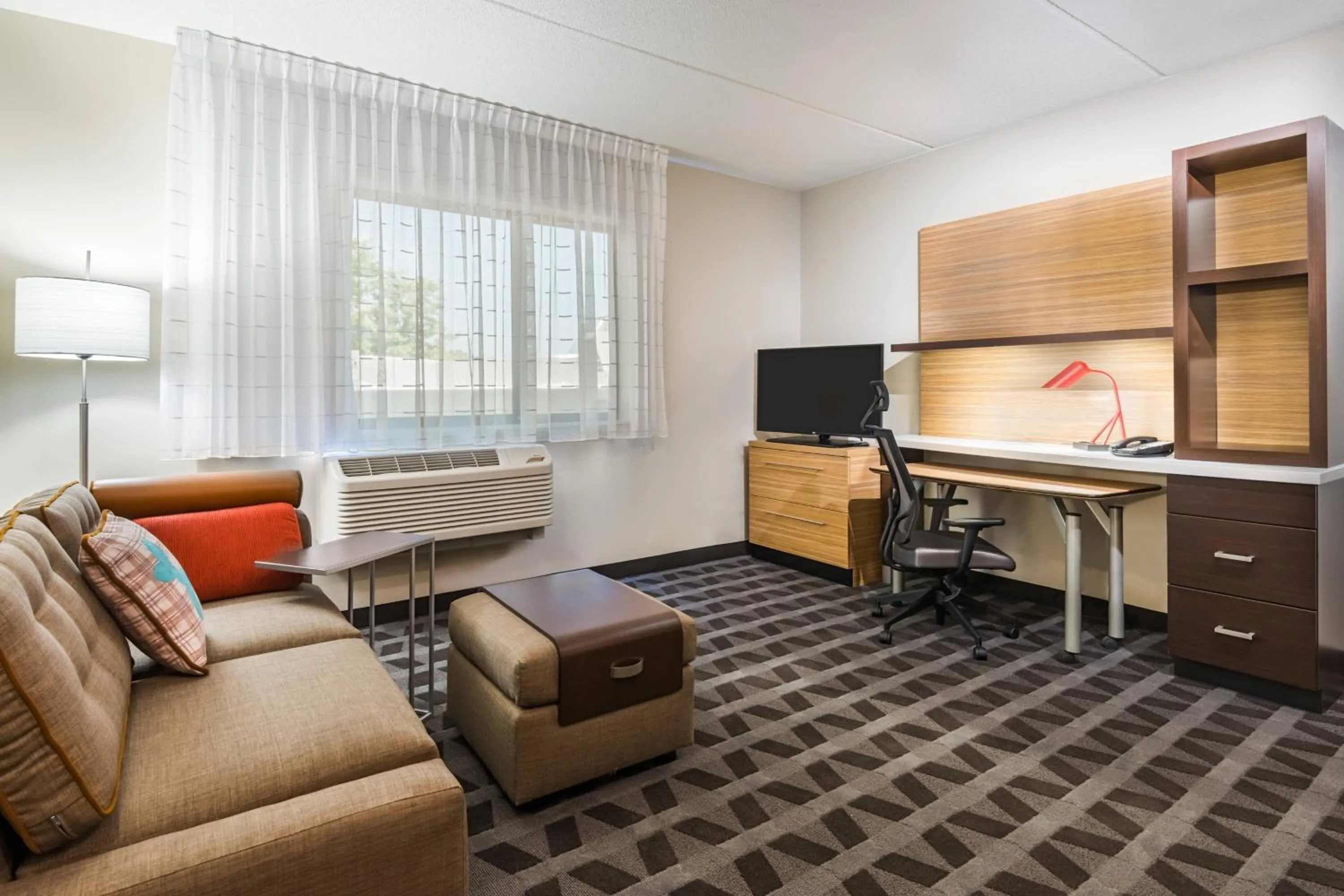 Living room in TownePlace Suites by Marriott Latham Albany Airport