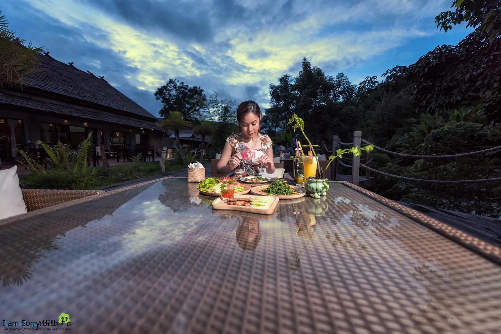 Restaurant/places to eat in Namkat Yorla Pa Resort