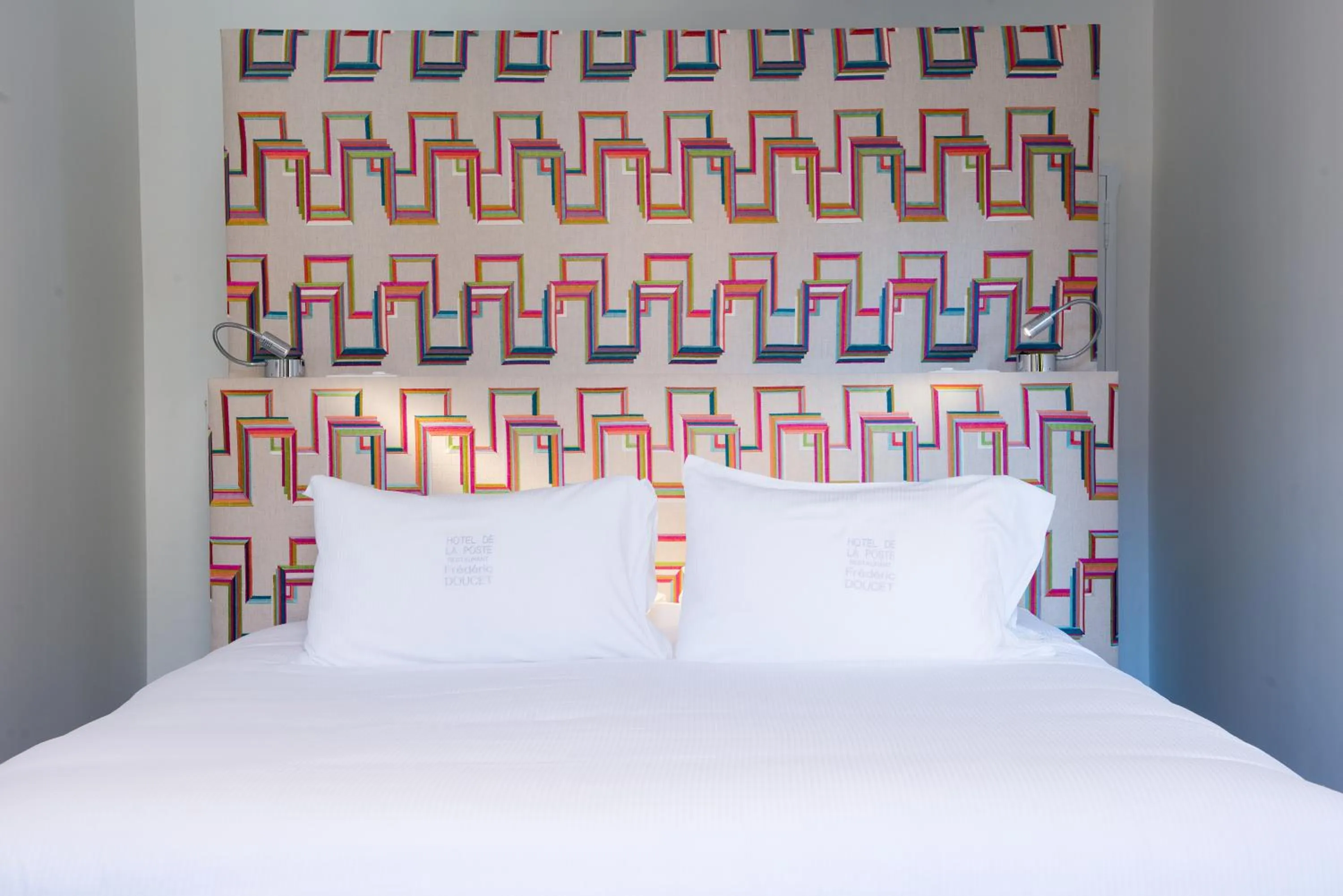 Bed in Maison Doucet - Relais & Châteaux