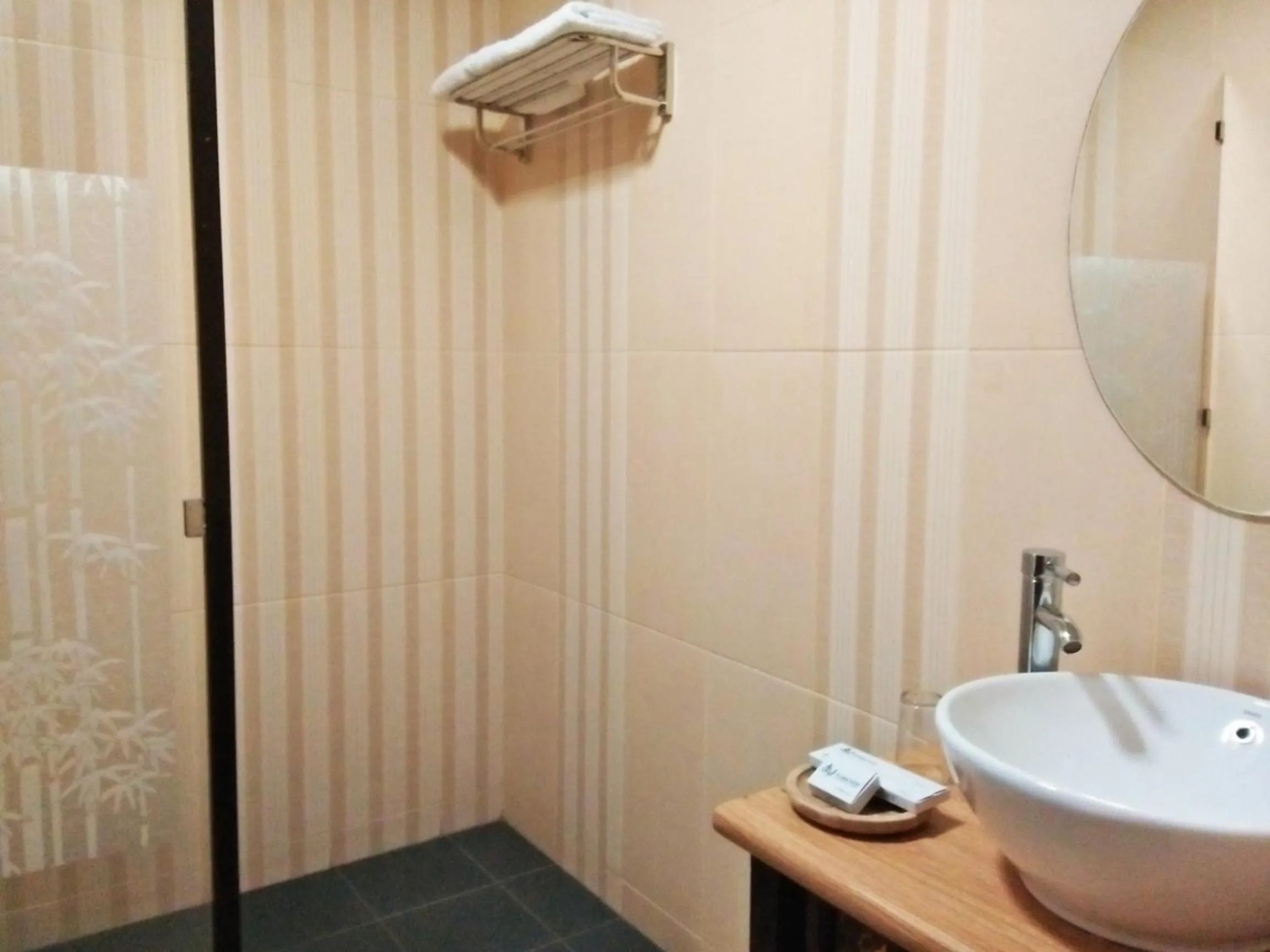 Bathroom in Arsela Hotel Pangkalan Bun