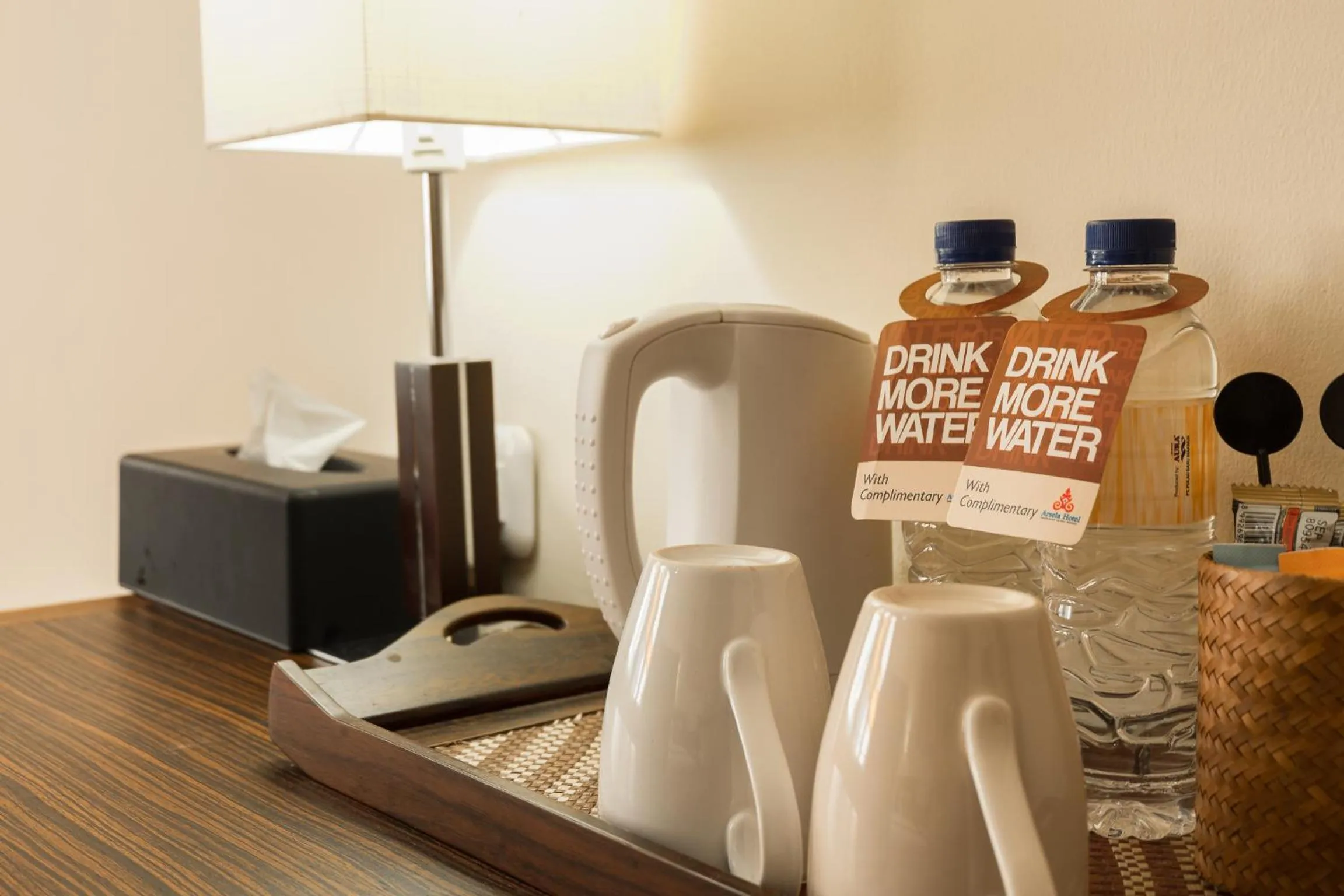 Coffee/tea facilities in Arsela Hotel Pangkalan Bun