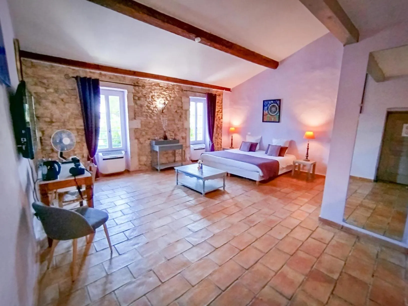 Photo of the whole room, Bed in Le Mas de Gleyzes - Charme Authentique & Détente avec Piscine