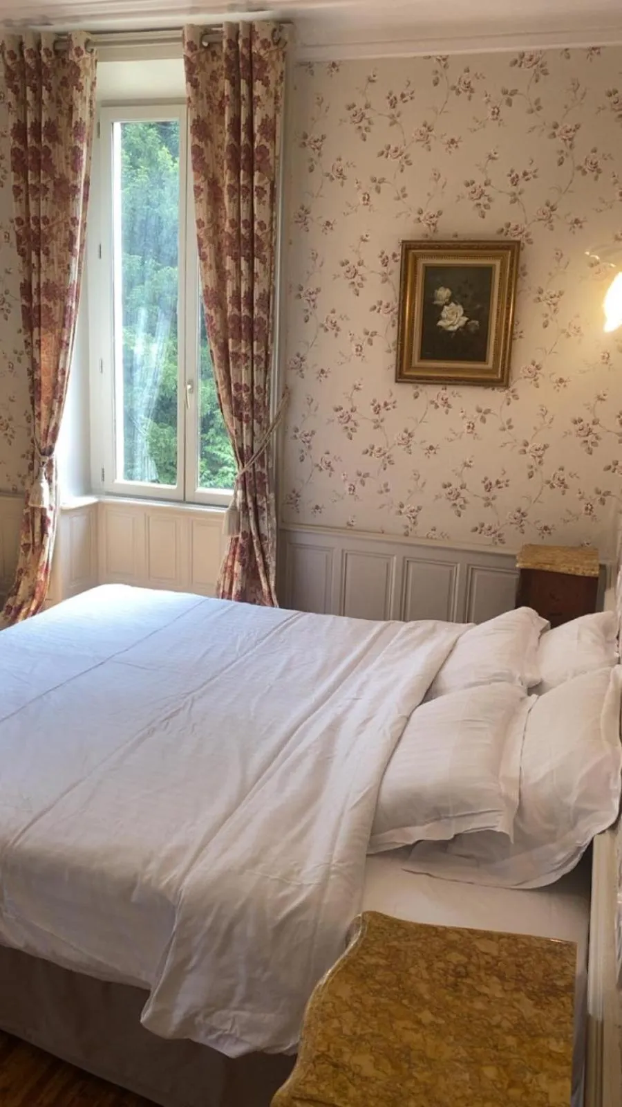 Bed in Château De La Coutancière