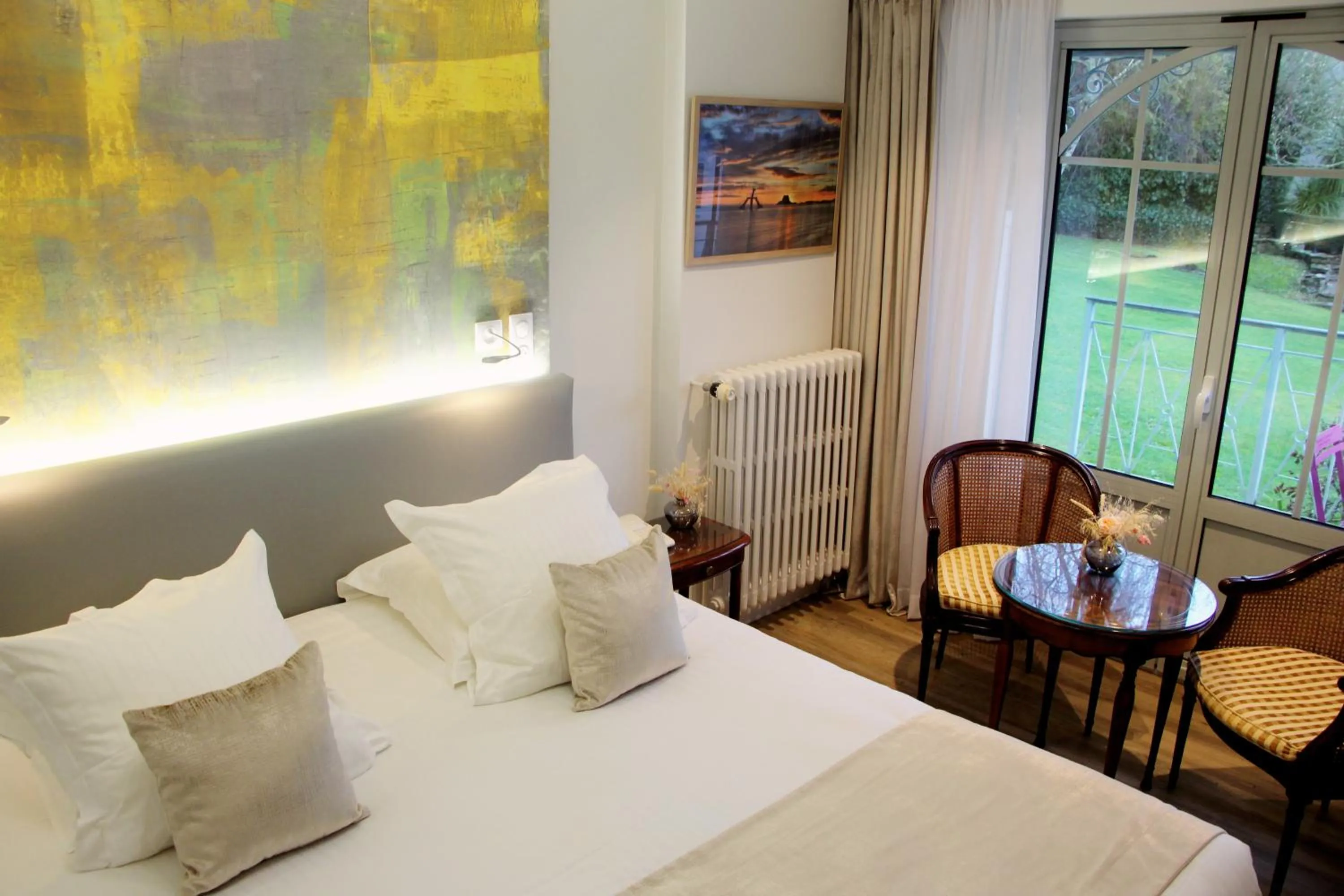 Bed in Domaine du Limonay, The Originals Collection