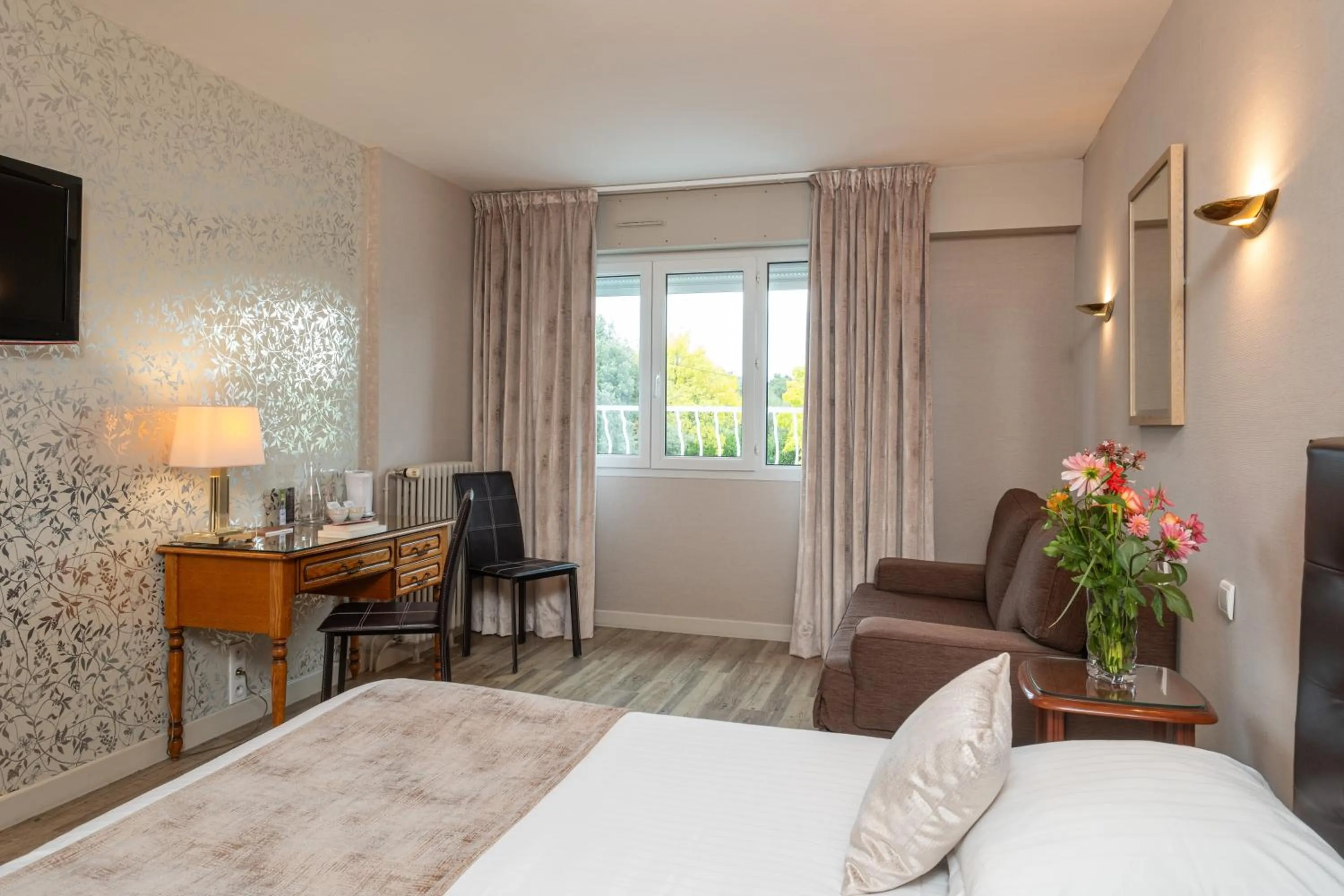 Bed in Domaine du Limonay, The Originals Collection