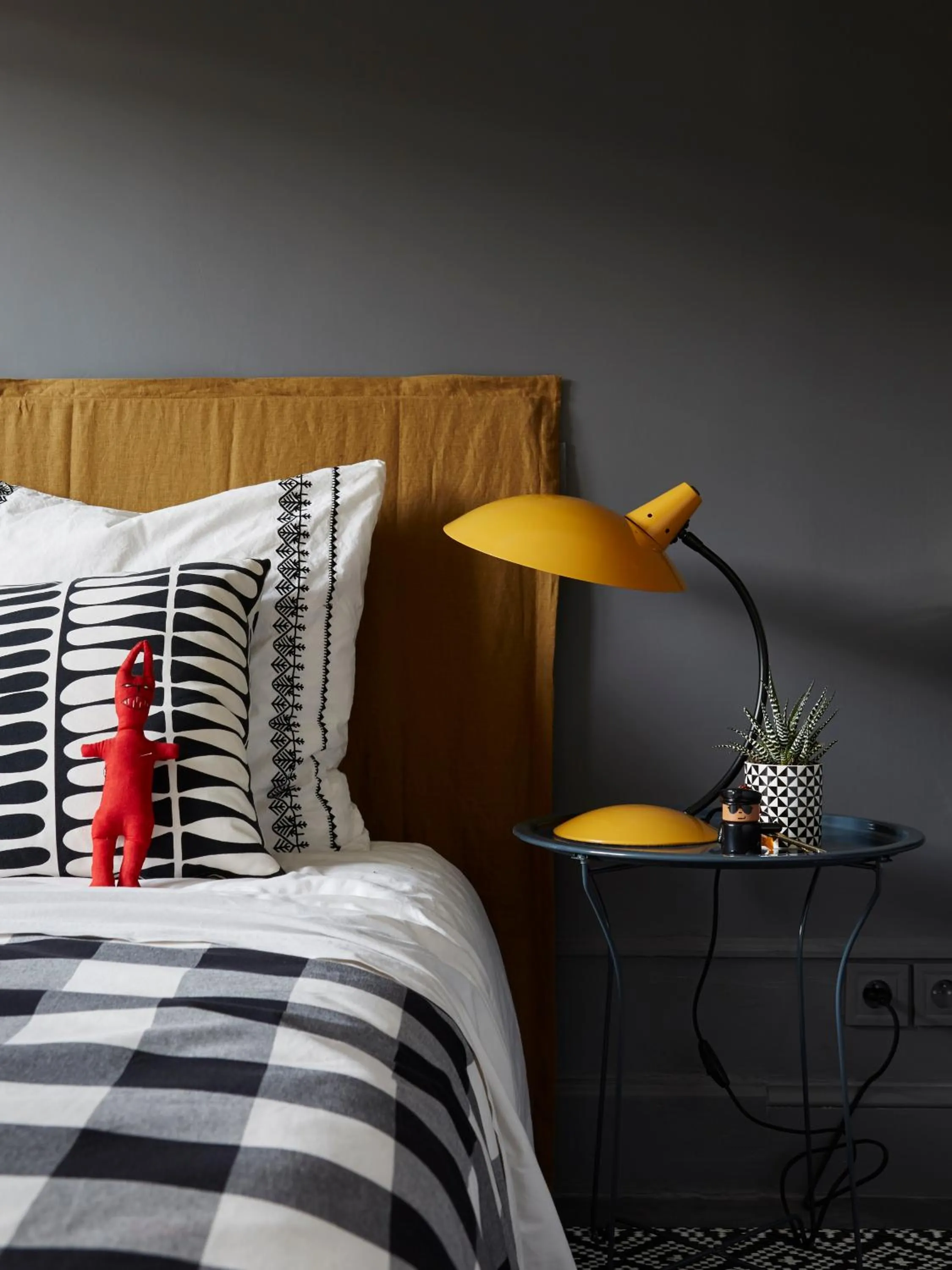 Decorative detail, Bed in Queen Christine