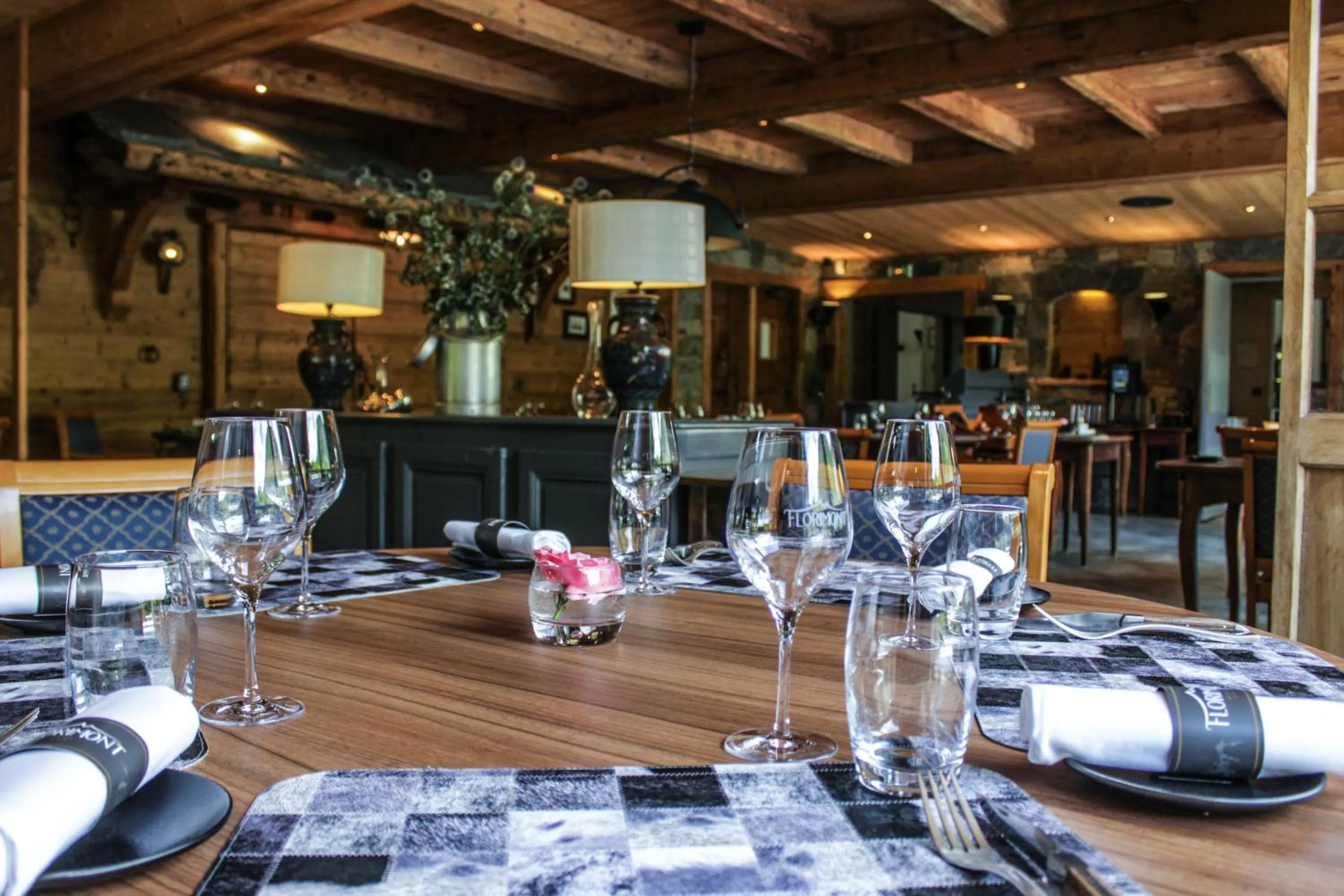 Restaurant/places to eat in Brit Hotel Florimont