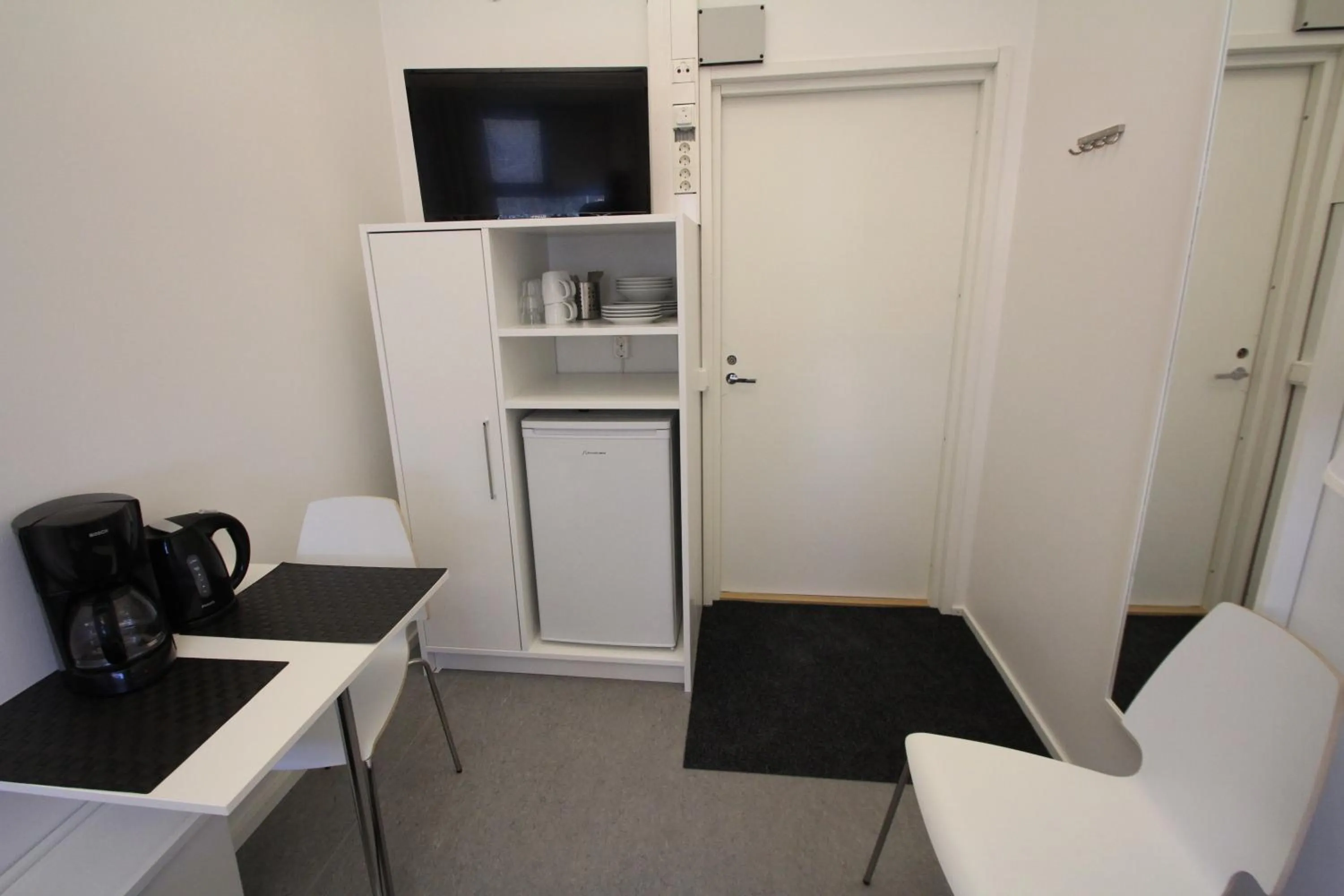 Kitchen or kitchenette in Forenom Hostel Helsinki Pitäjänmäki