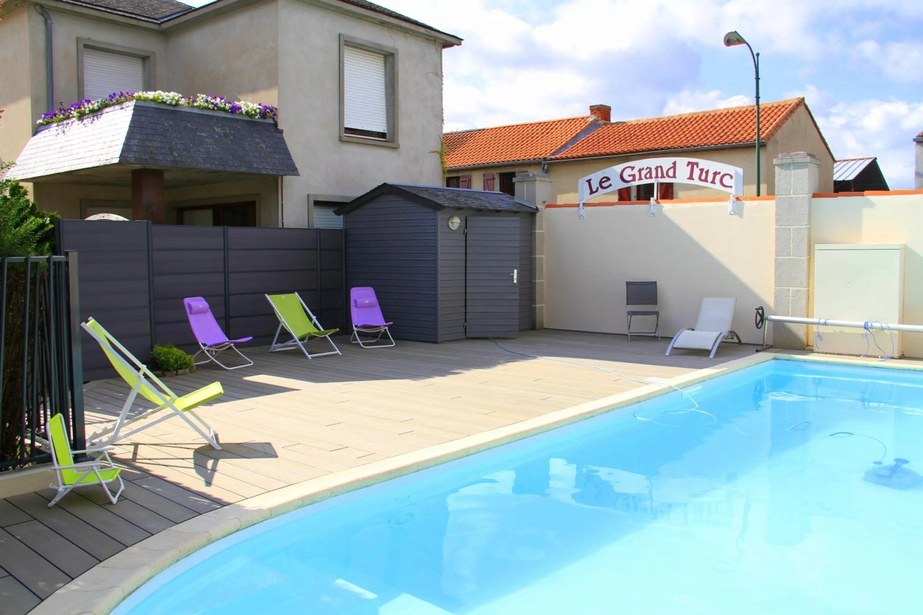 Balcony/Terrace in Logis Hotel Restaurant Le Grand Turc