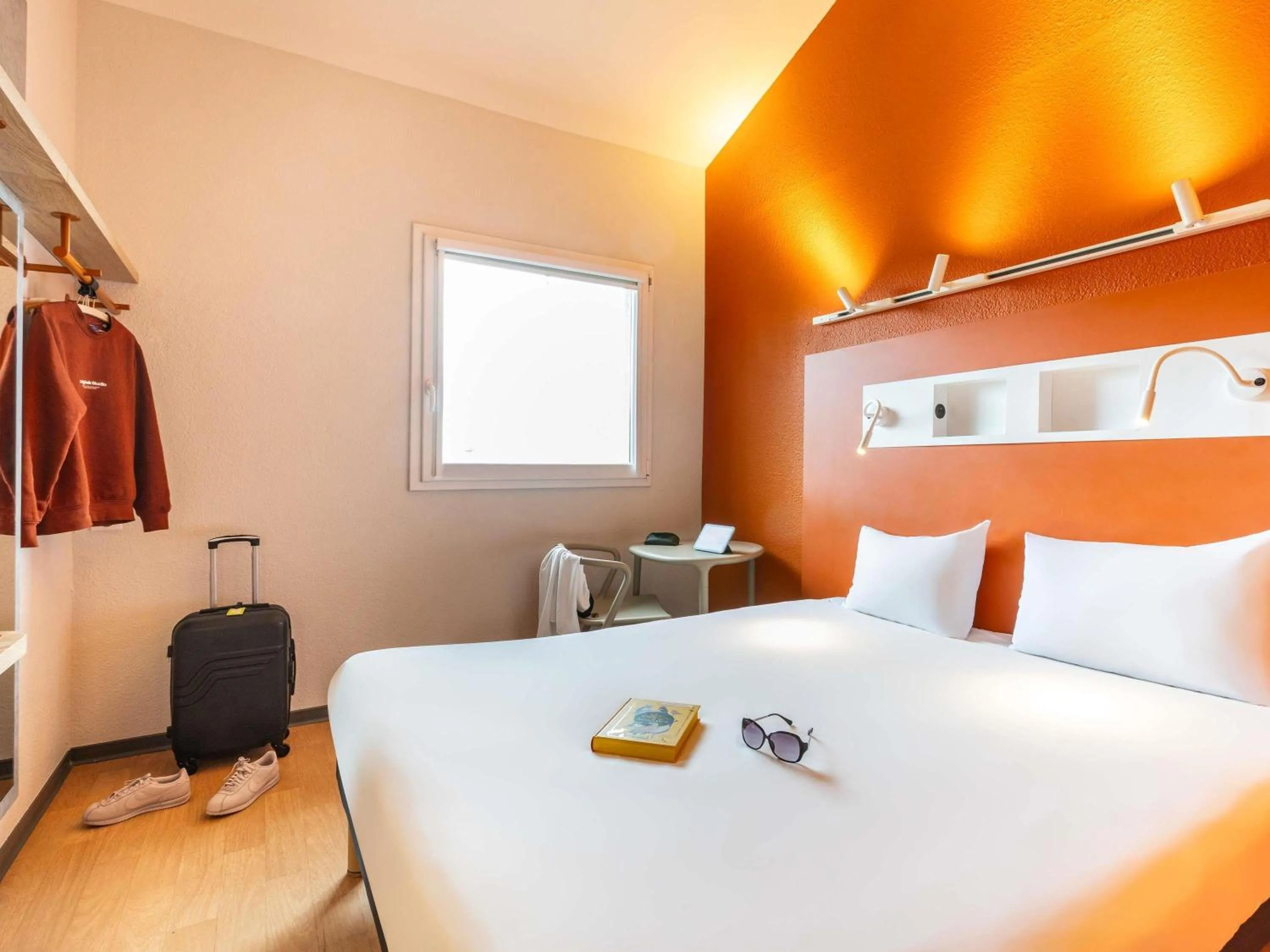 Bedroom, Bed in ibis budget Nancy Porte Sud