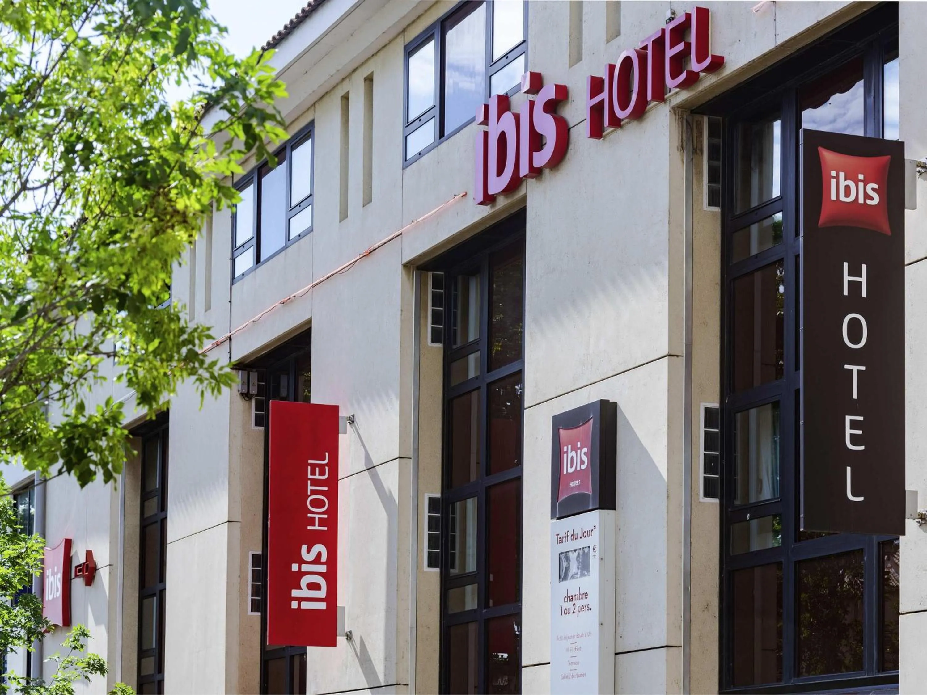 Property building in ibis Avignon Centre Pont De L'Europe