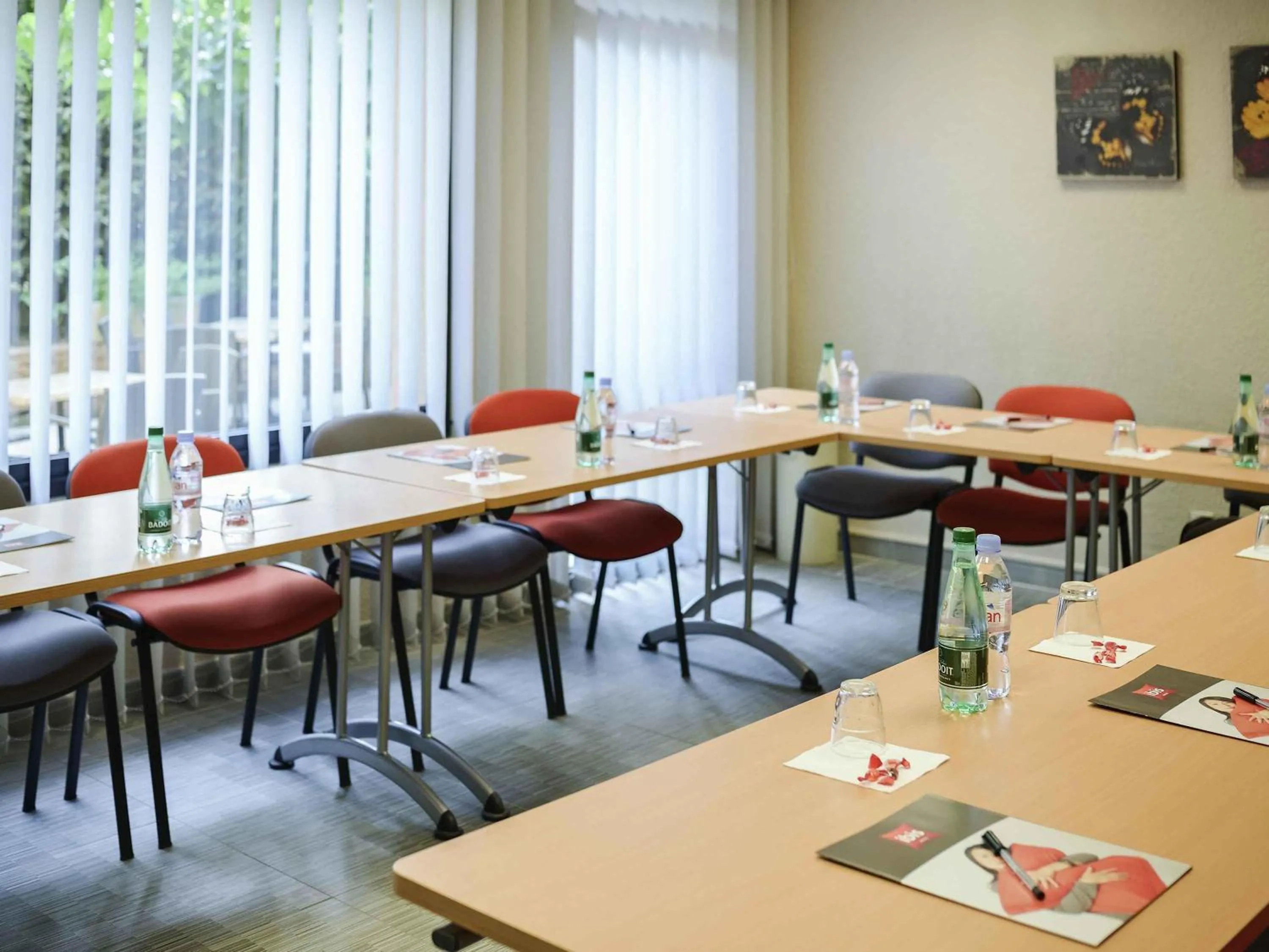 Meeting/conference room in ibis Avignon Centre Pont De L'Europe
