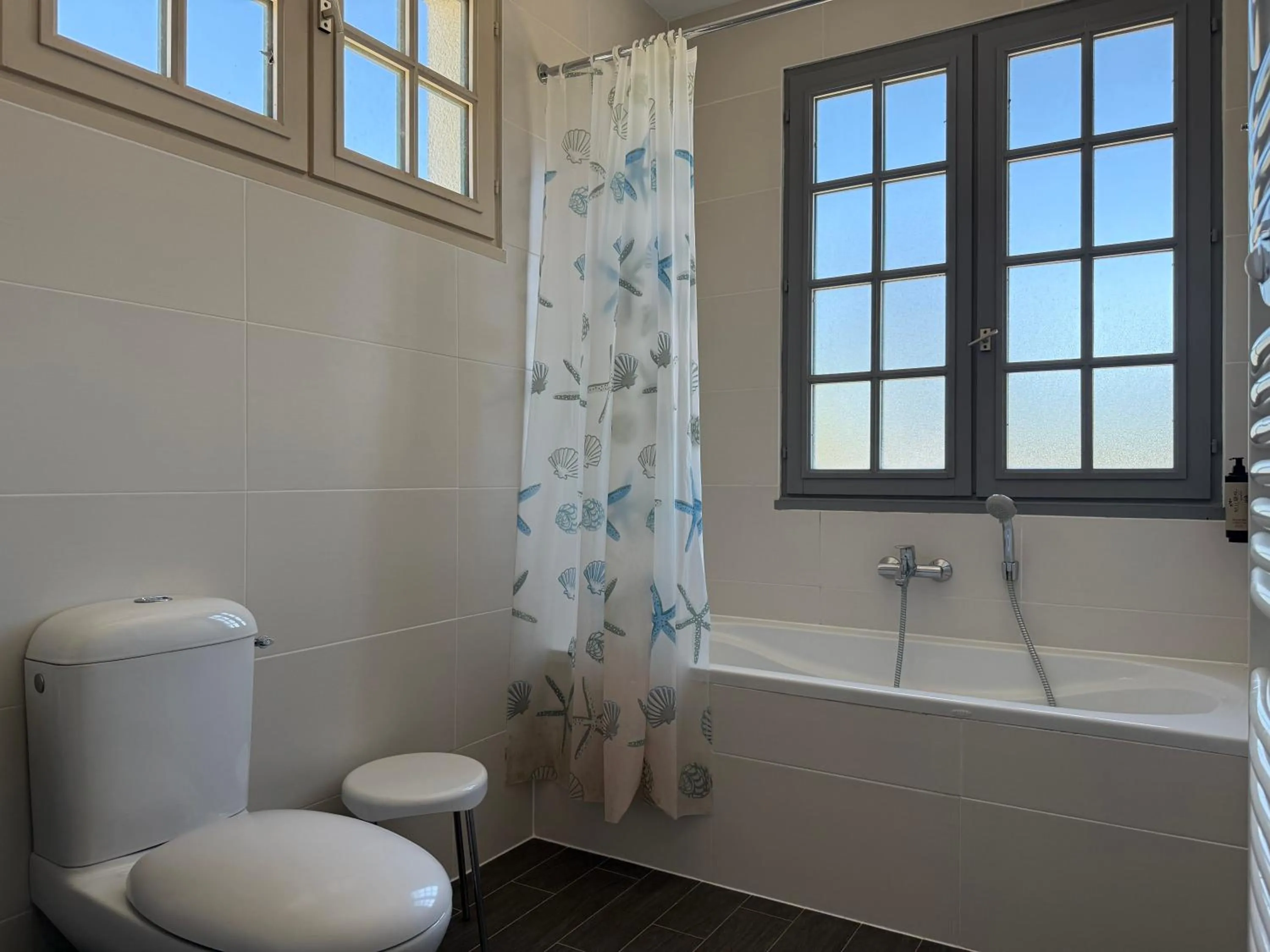 Bathroom in Hotel des Pins