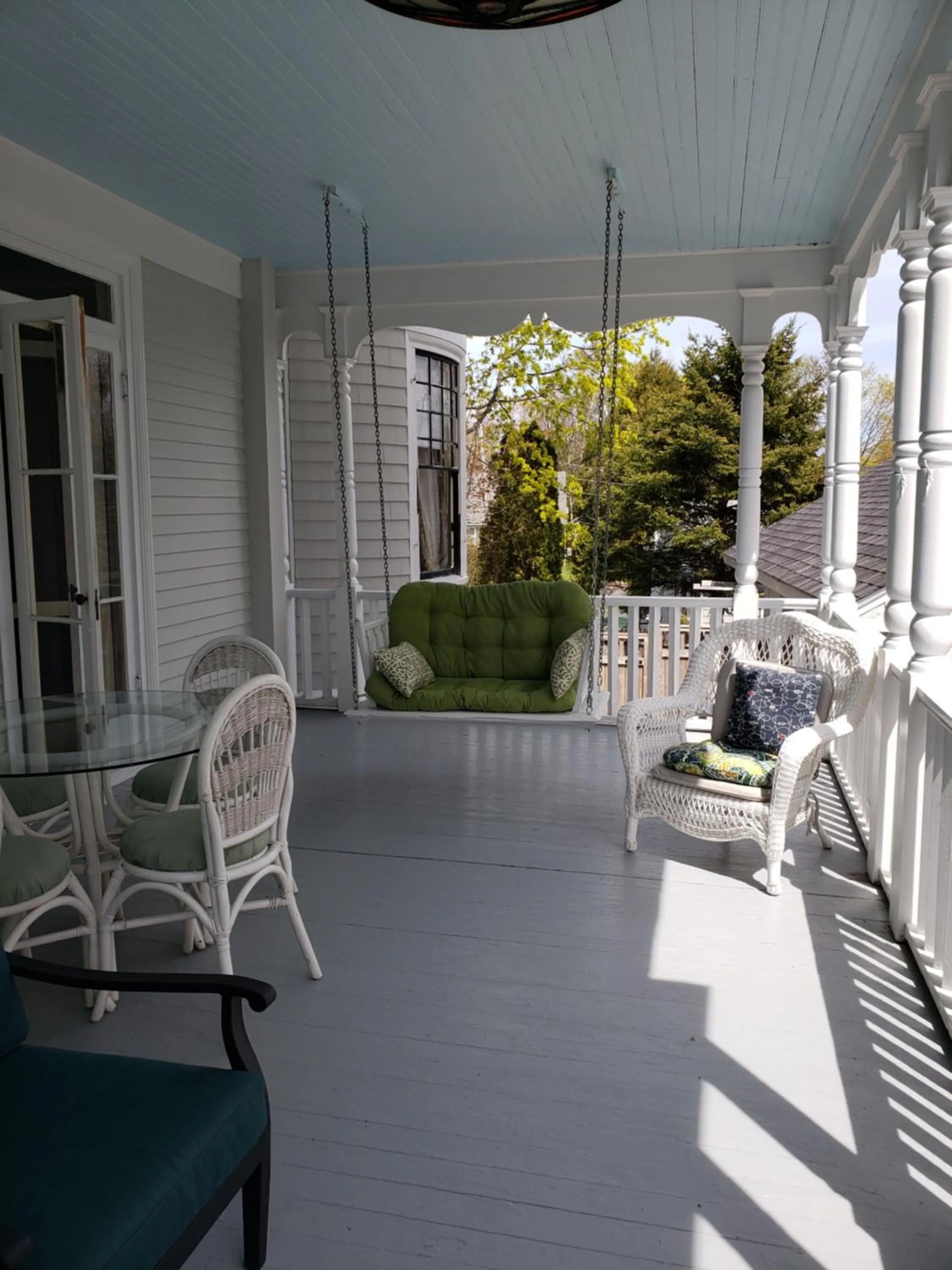 Moseley Cottage Inn and The Town Motel