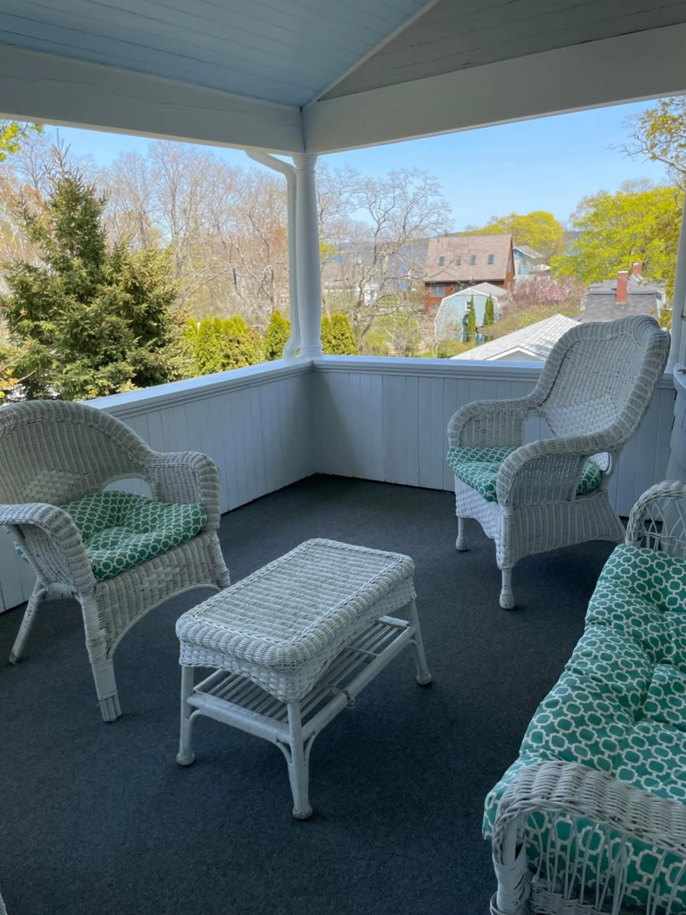 Moseley Cottage Inn and The Town Motel