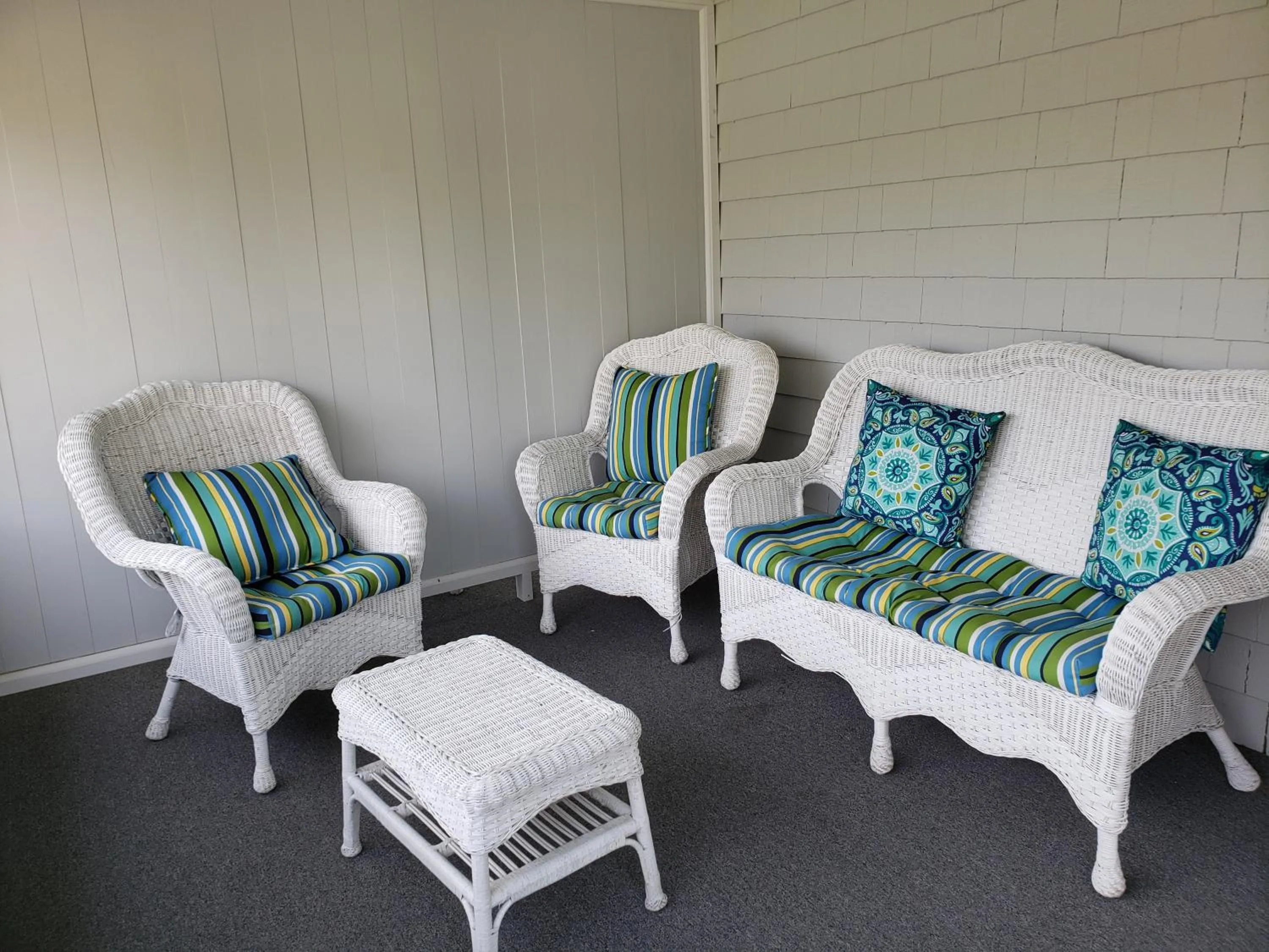 Moseley Cottage Inn and The Town Motel