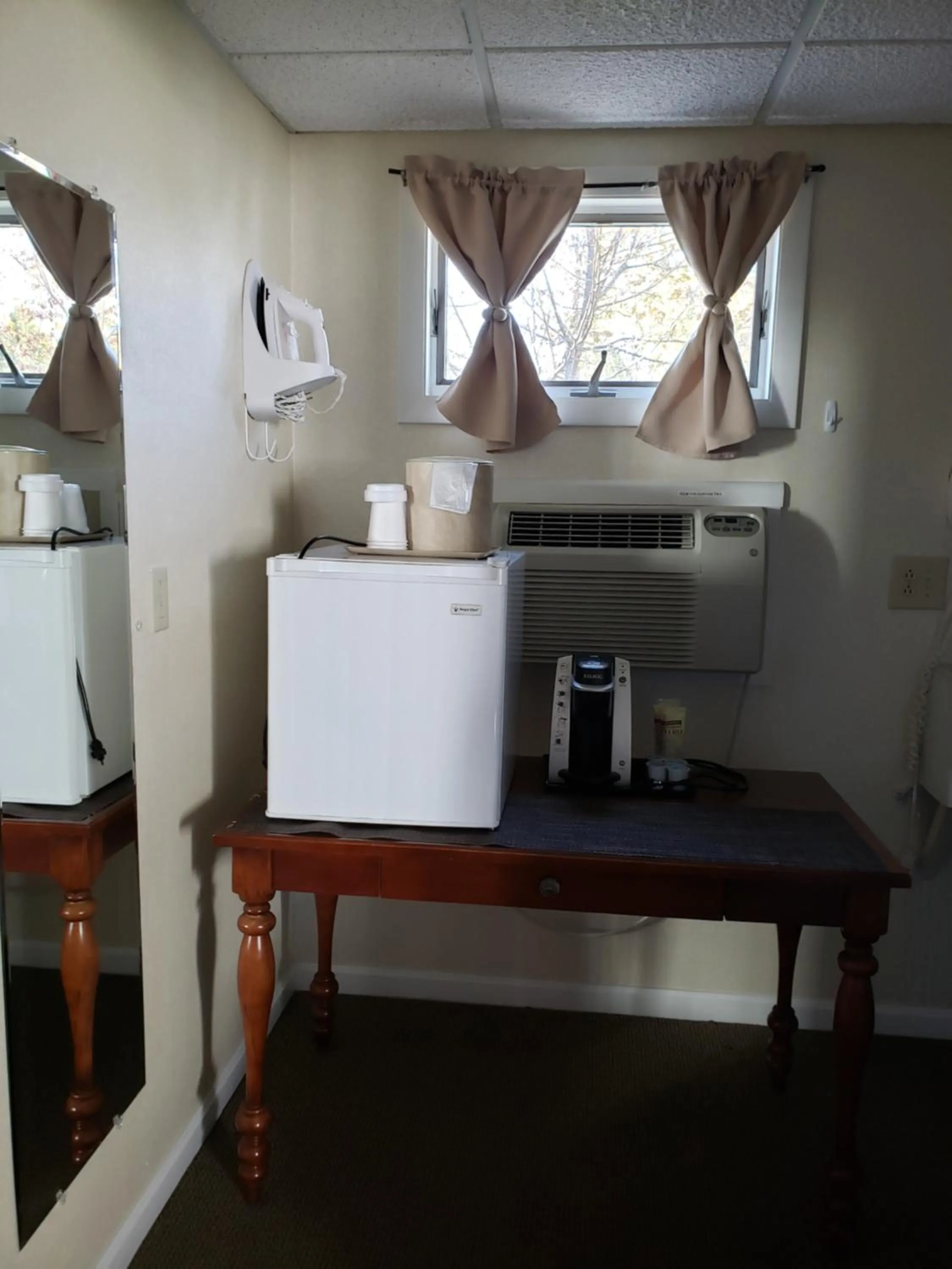 Moseley Cottage Inn and The Town Motel