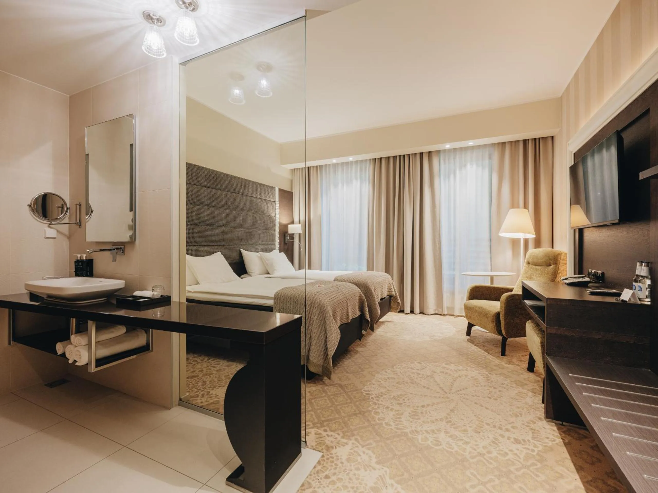 Photo of the whole room, Bed in Lydia Hotel