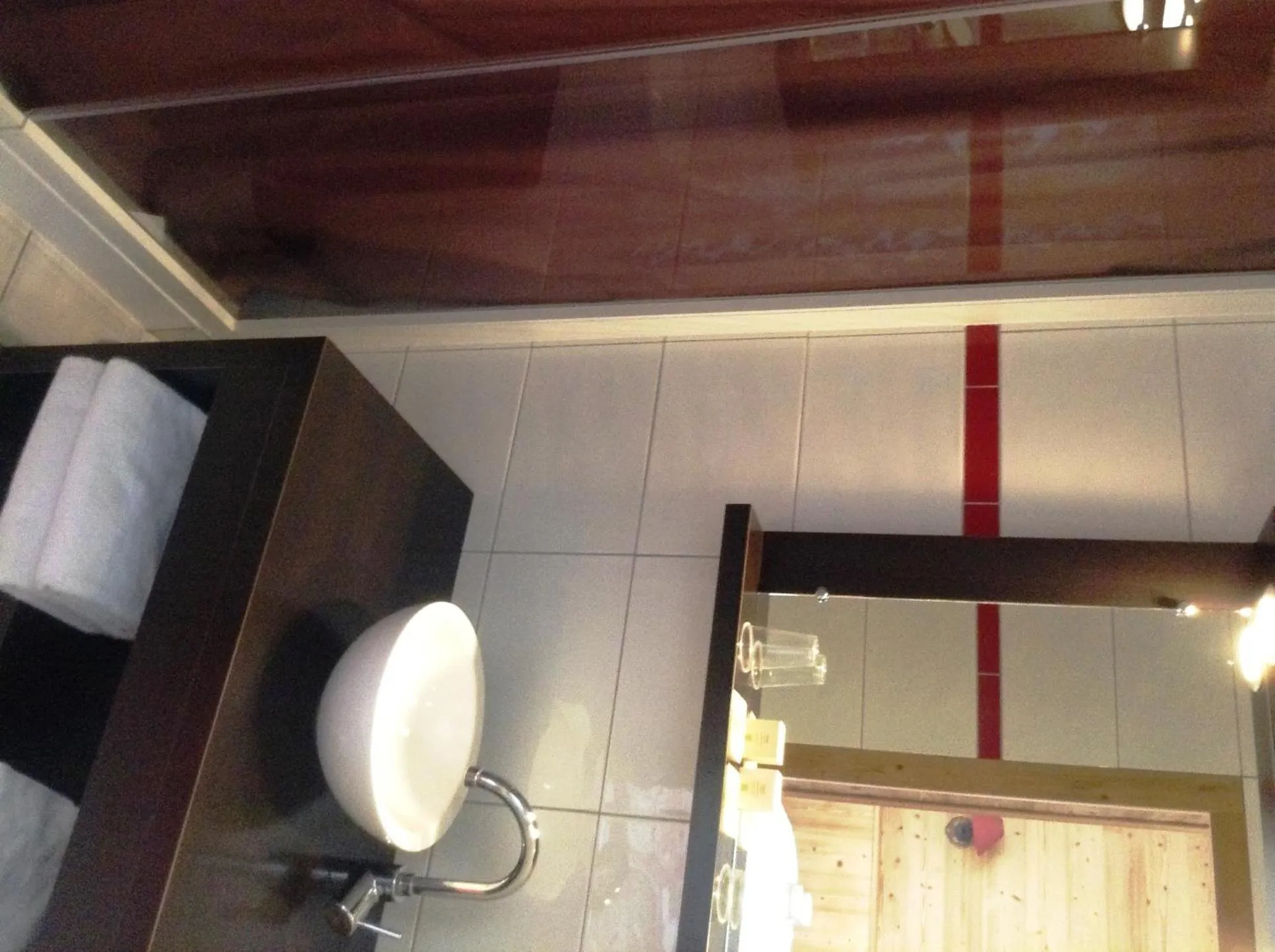 Shower in Logis Le Pont de Champ