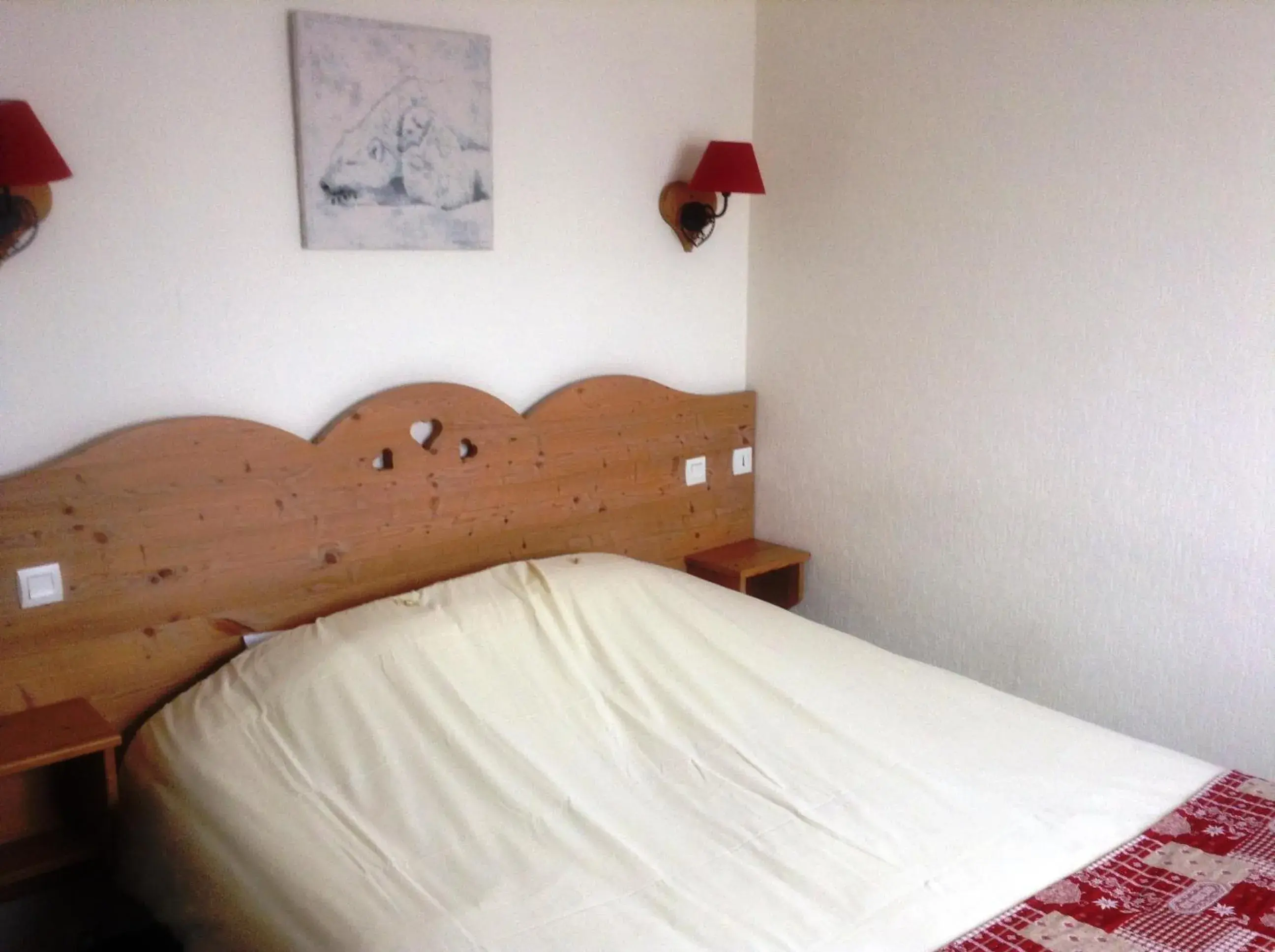 Double Room in Logis Le Pont de Champ Double Room in Logis Le Pont de Champ