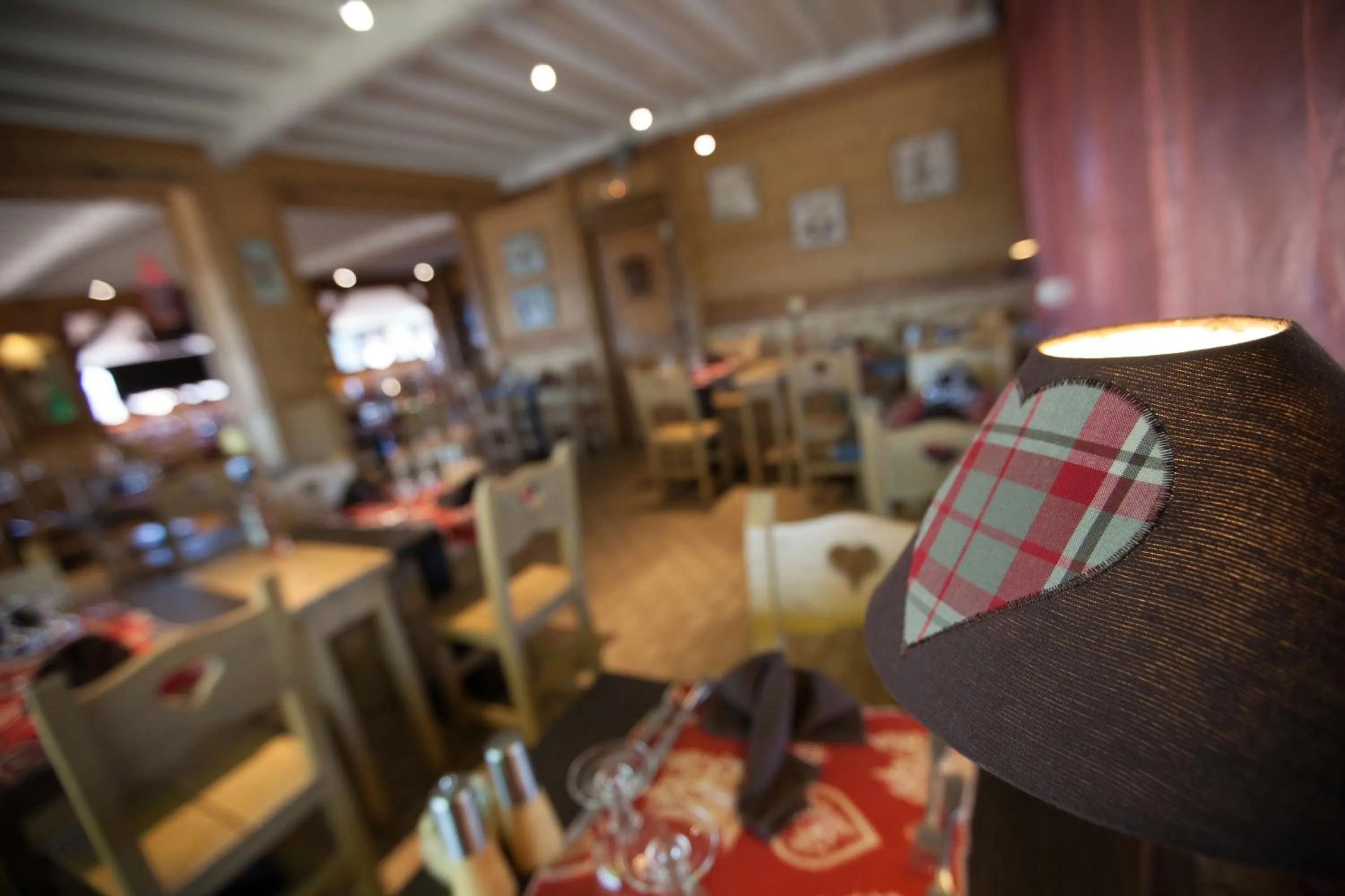 Restaurant/places to eat in Logis Le Pont de Champ