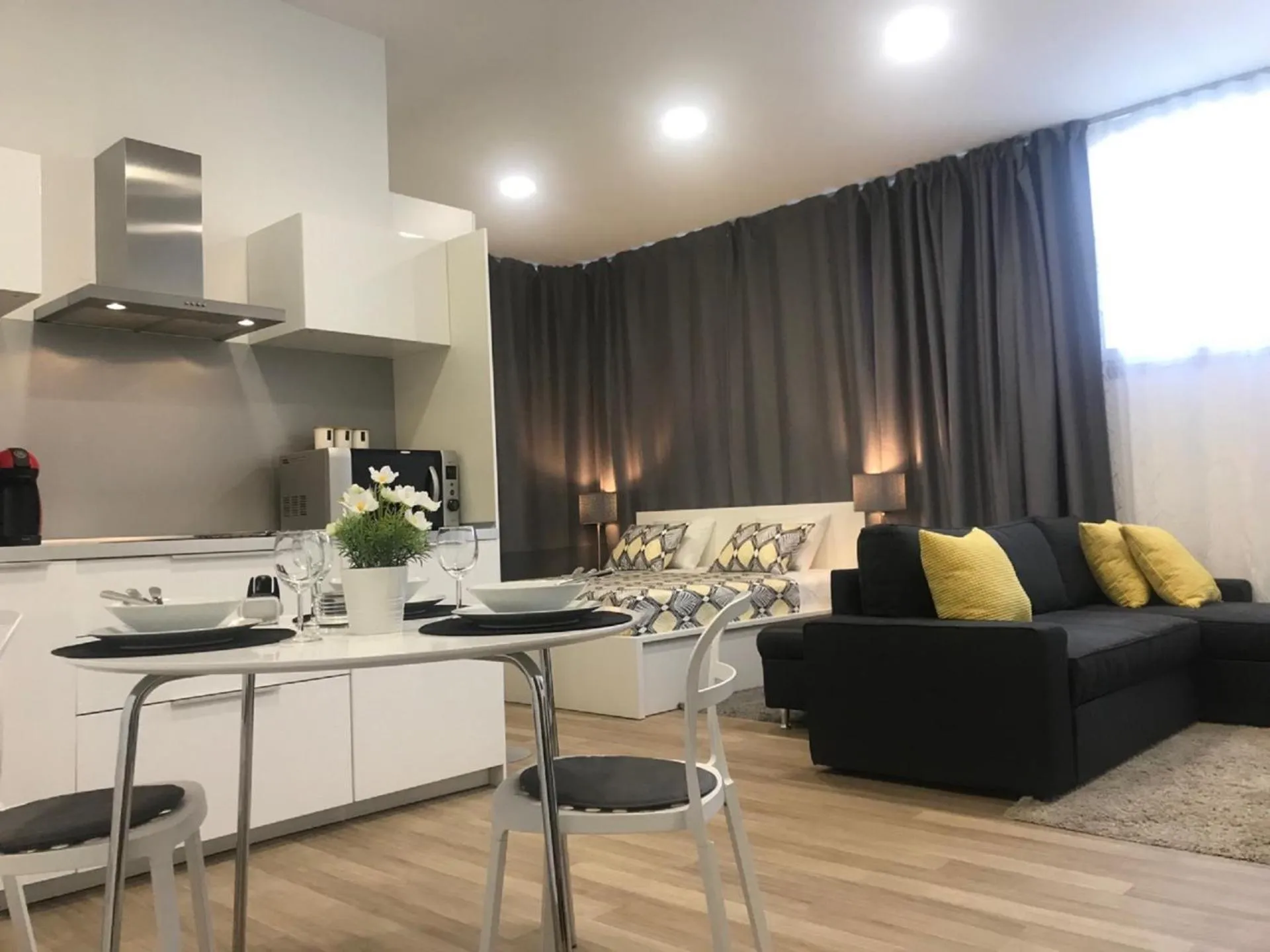 Bed in Aspalathos Centar Holiday - City center, a few minutes' walking distance to the UNESCO Palace, parking lot in front of the apartment