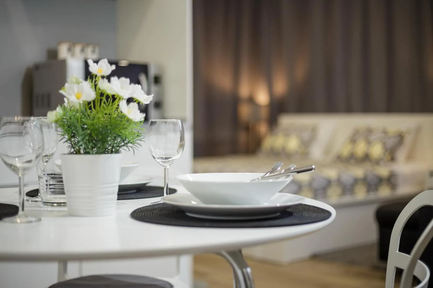 Living room in Aspalathos Centar Holiday - City center, a few minutes' walking distance to the UNESCO Palace, parking lot in front of the apartment