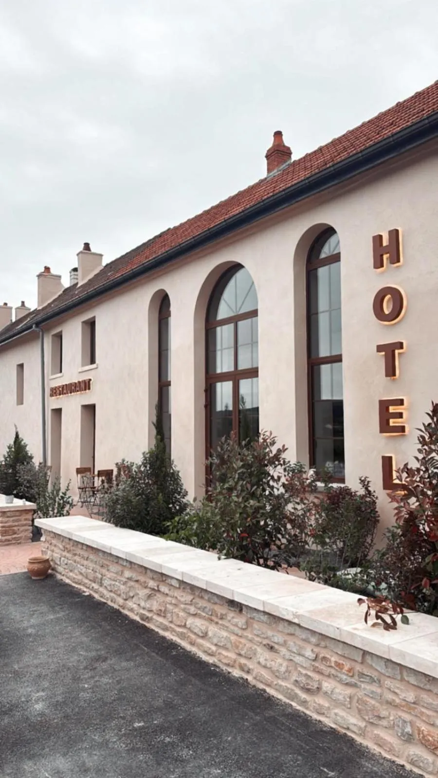 Property building in Hôtel Le Clos des Arts