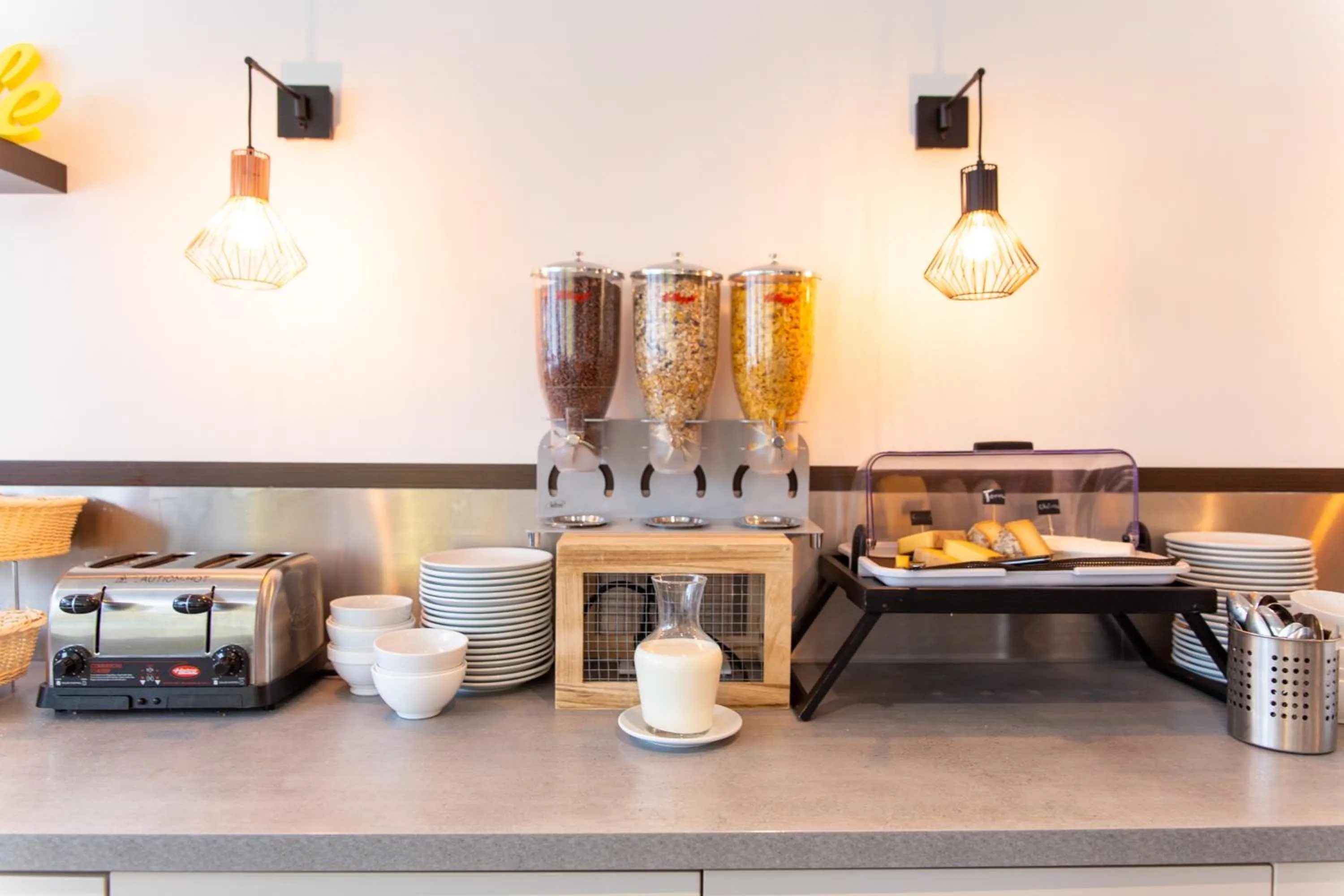 Breakfast in Comfort Aparthotel Lourdes L'Acacia