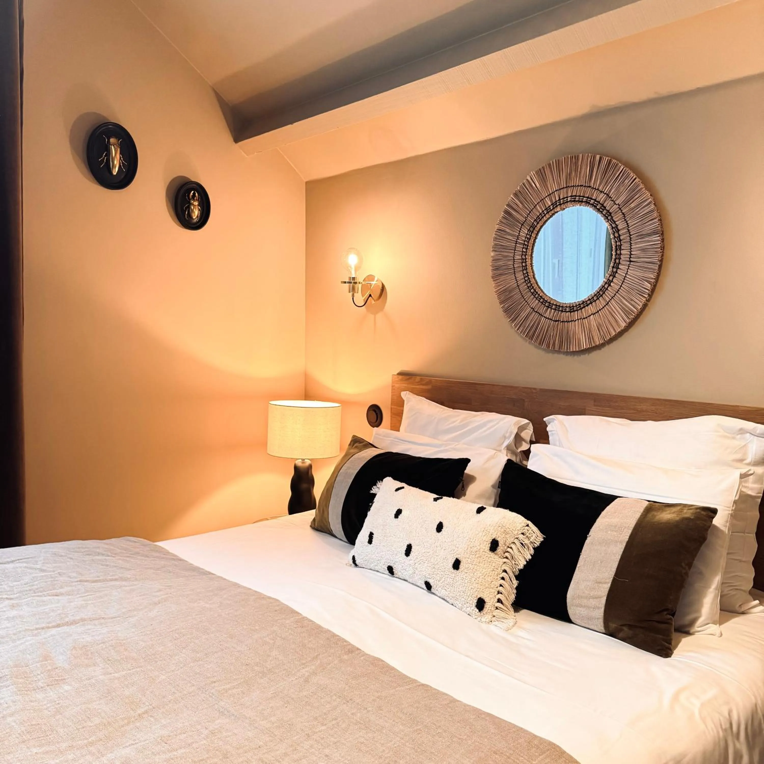 Bedroom, Bed in Hôtel Rive Sud