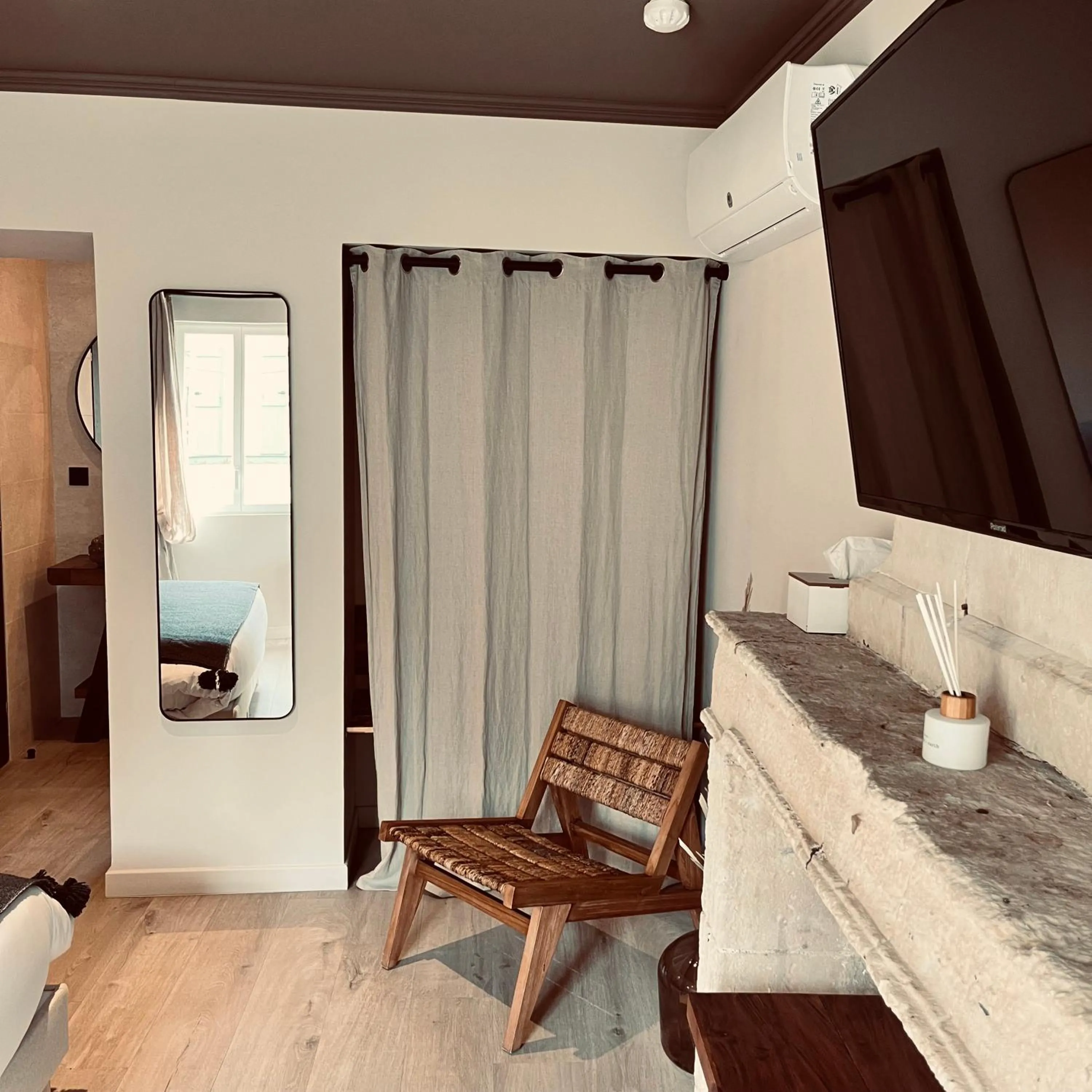 Decorative detail in Hôtel Rive Sud