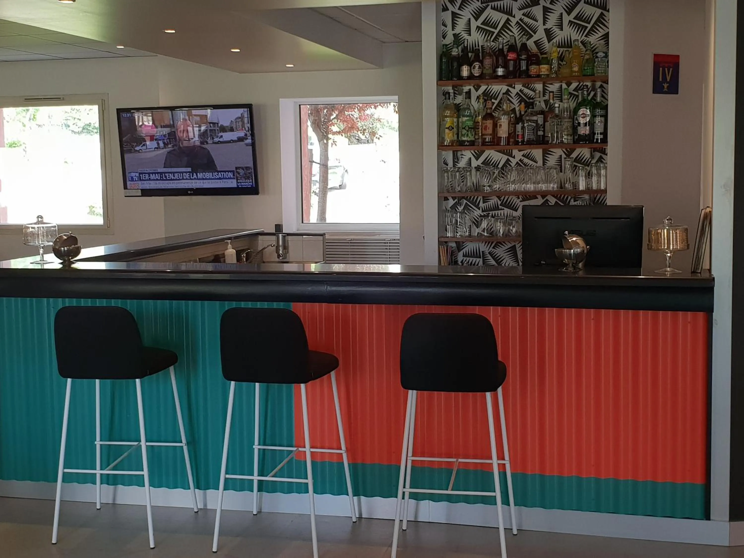Lounge or bar in ibis Styles Marseille Plan de Campagne