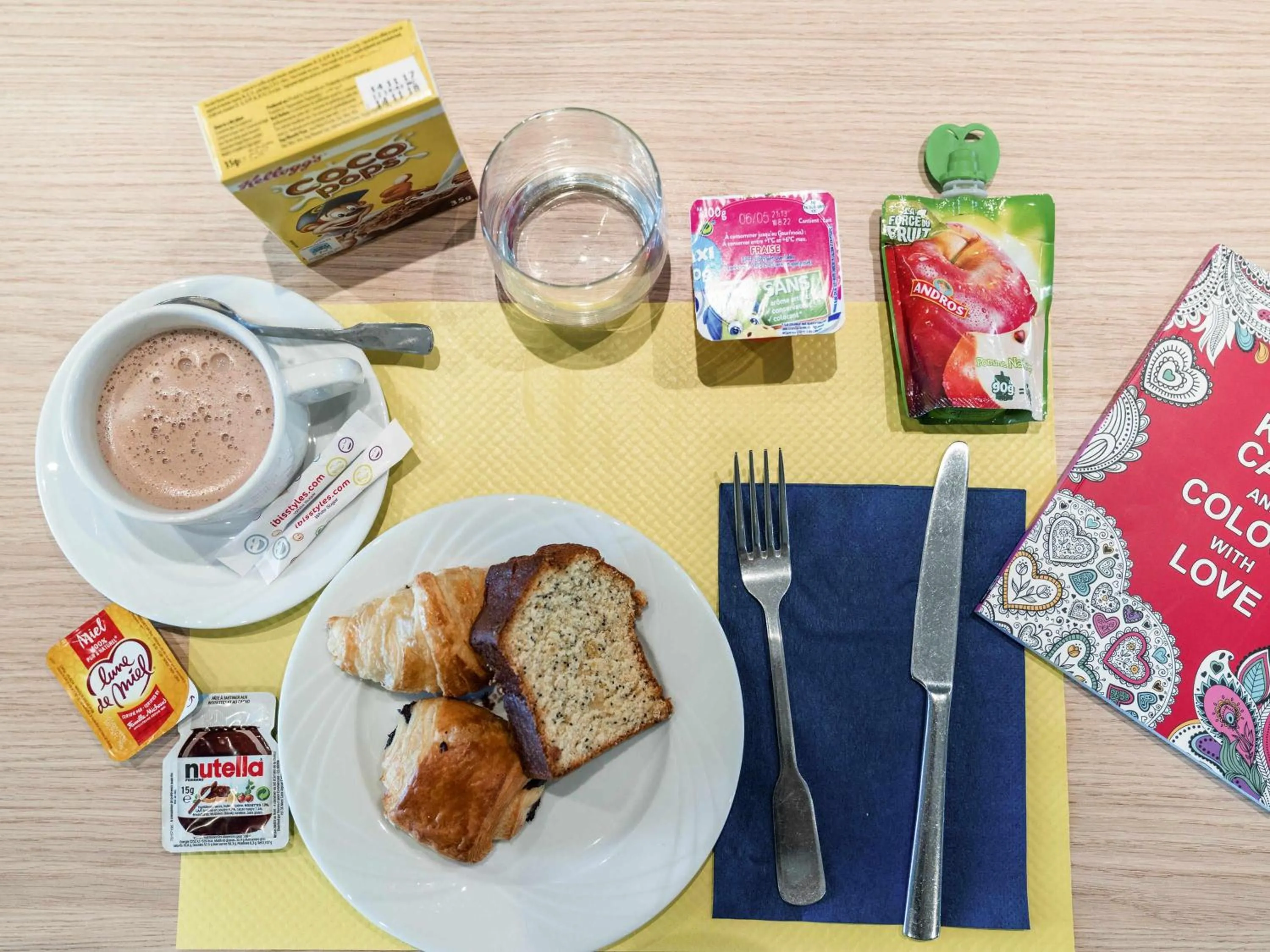Breakfast in ibis Styles Marseille Plan de Campagne