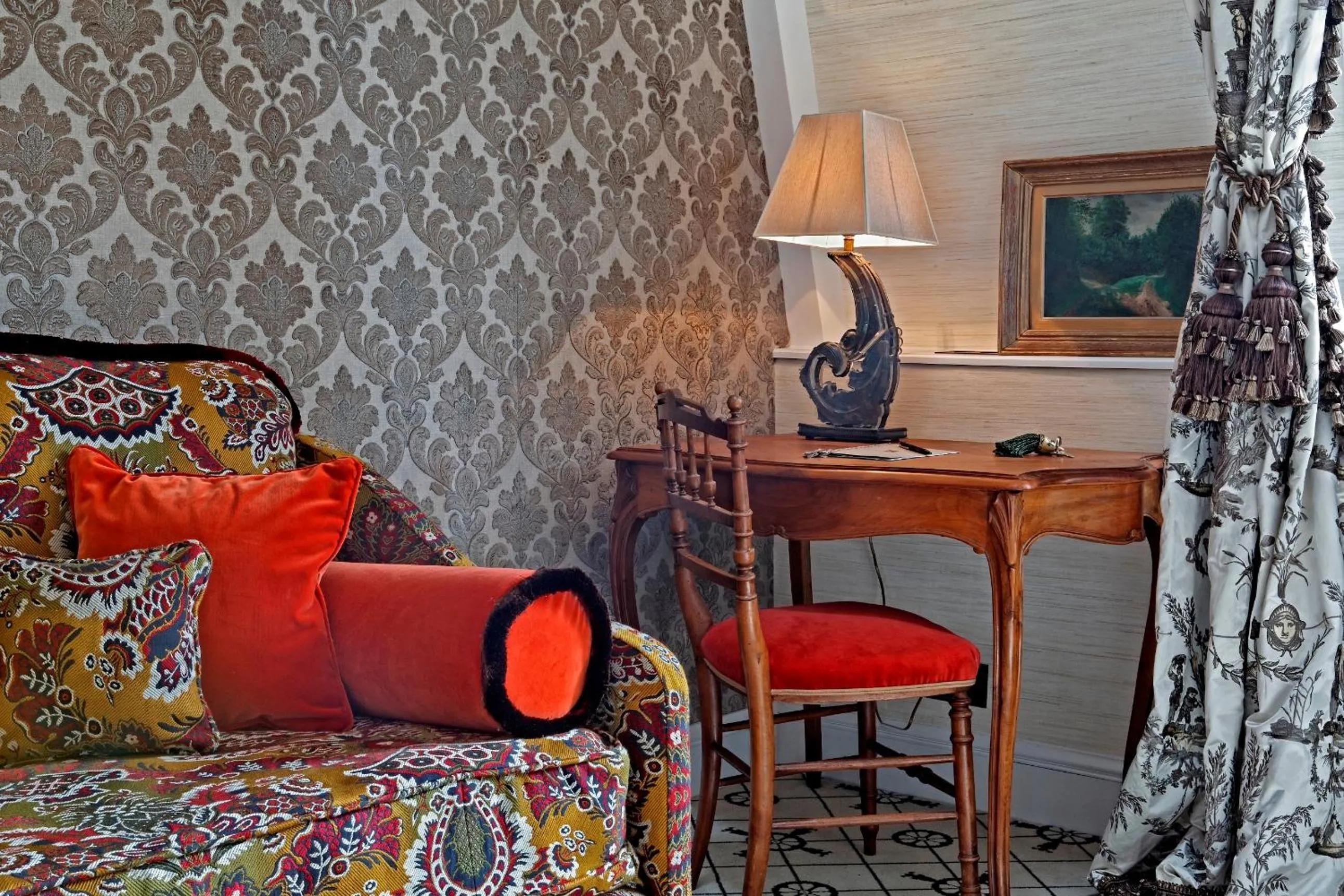 Seating area, Bed in Relais Christine