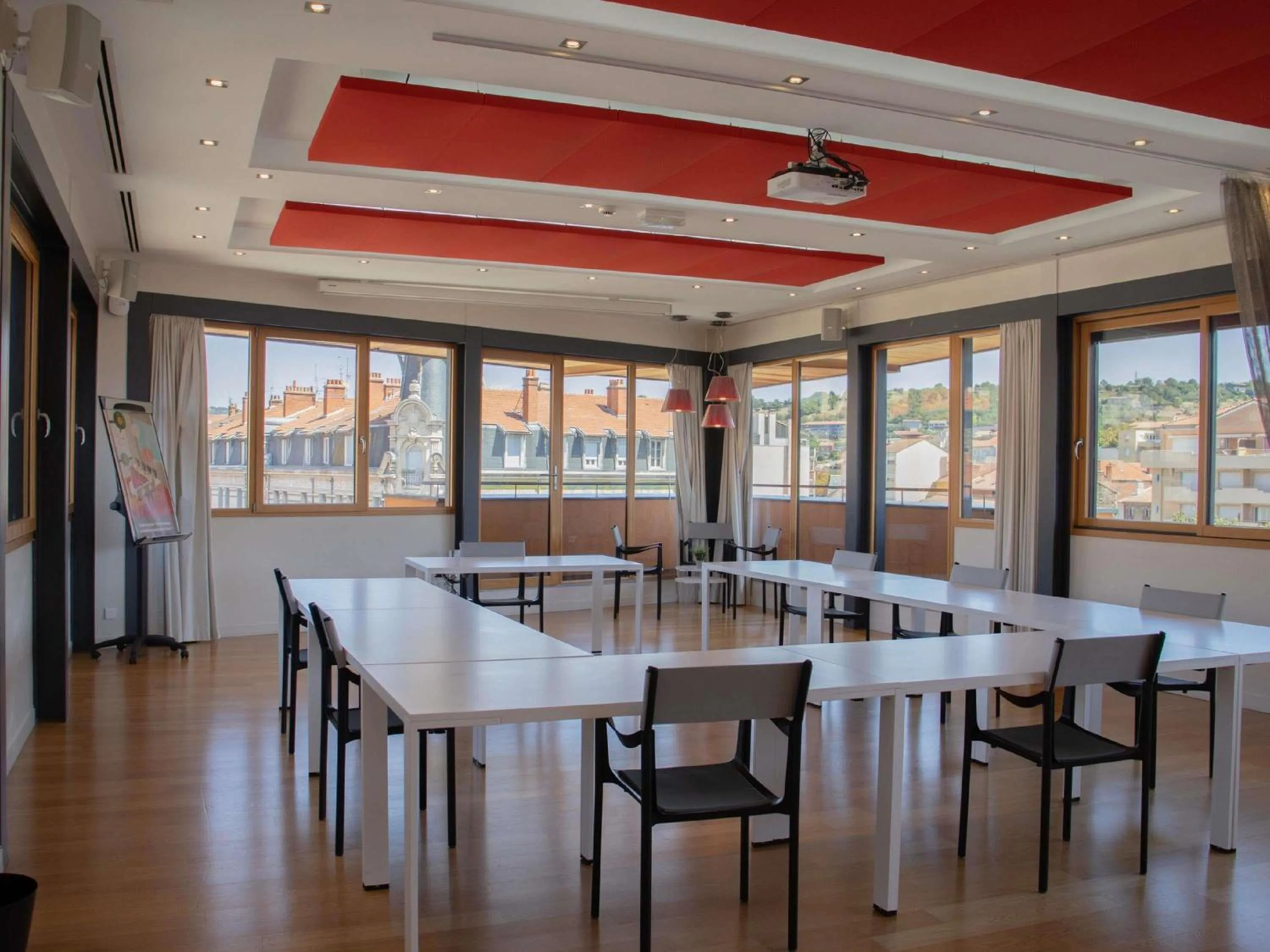Meeting/conference room in ibis Styles Le Puy en Velay