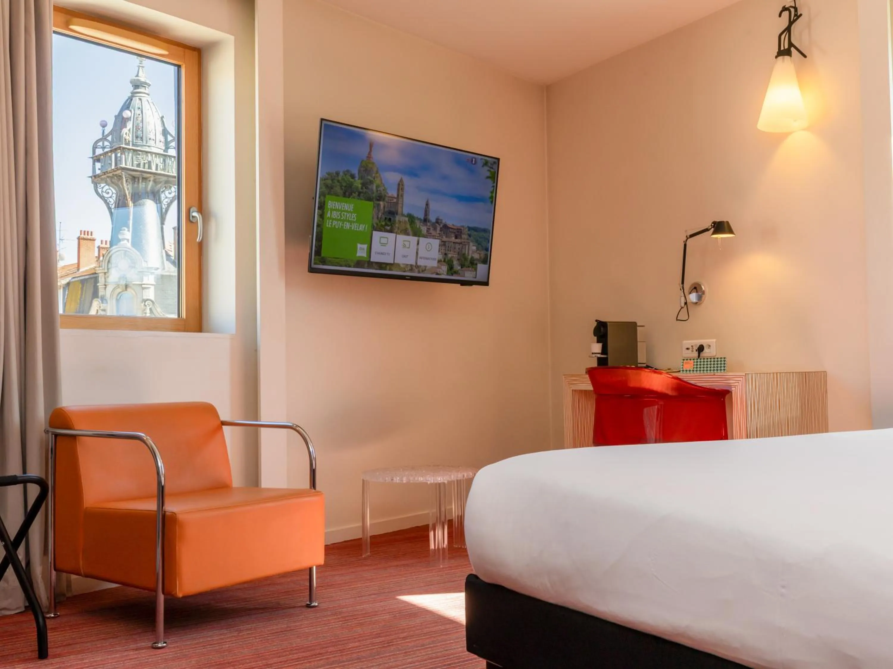 Bedroom, Bed in ibis Styles Le Puy en Velay