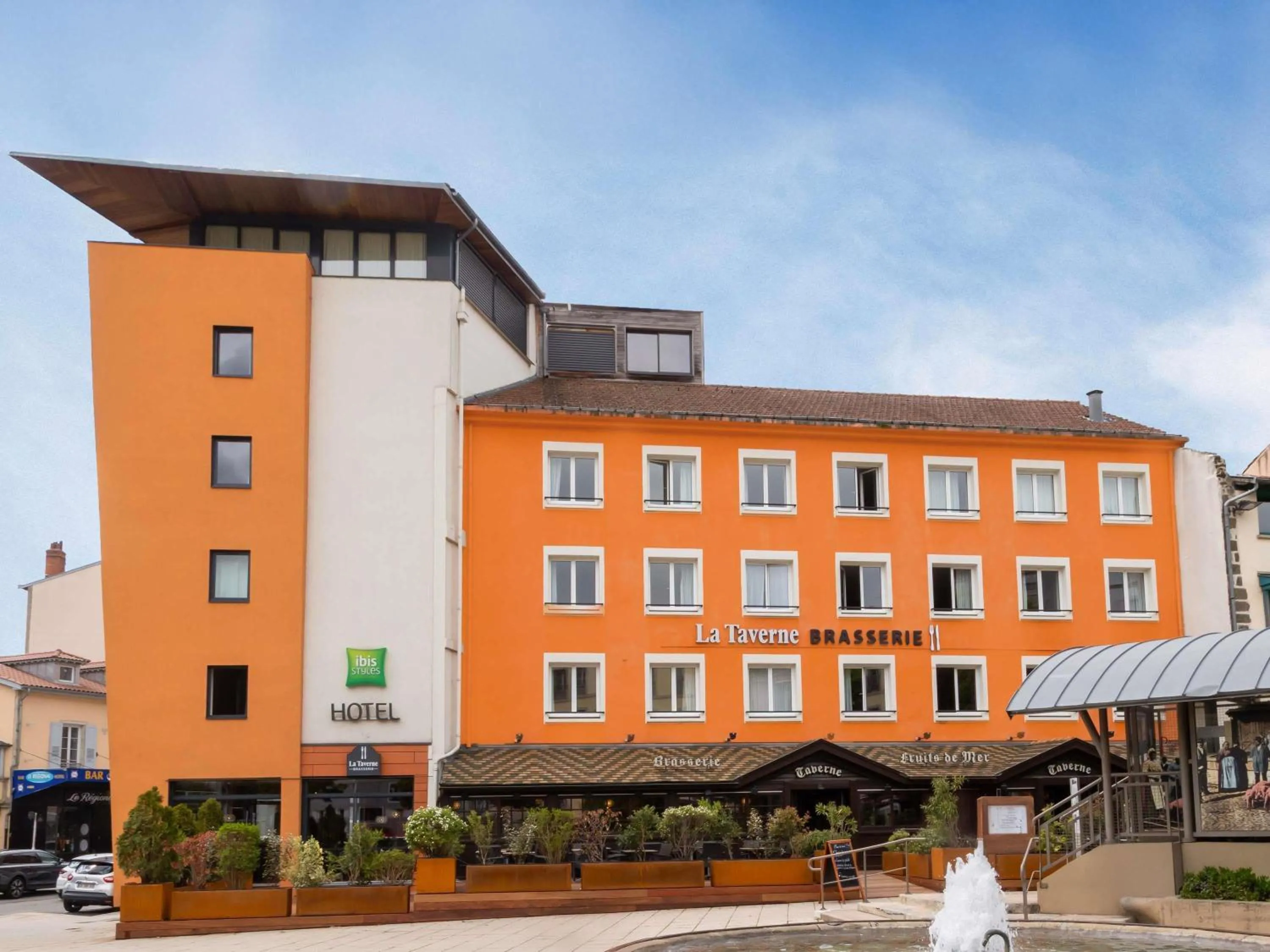 Restaurant/places to eat in ibis Styles Le Puy en Velay